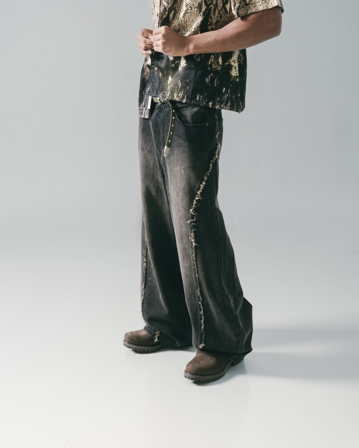 Twist Seam Baggy Denim Jeans Charcoal【L25-05CH】