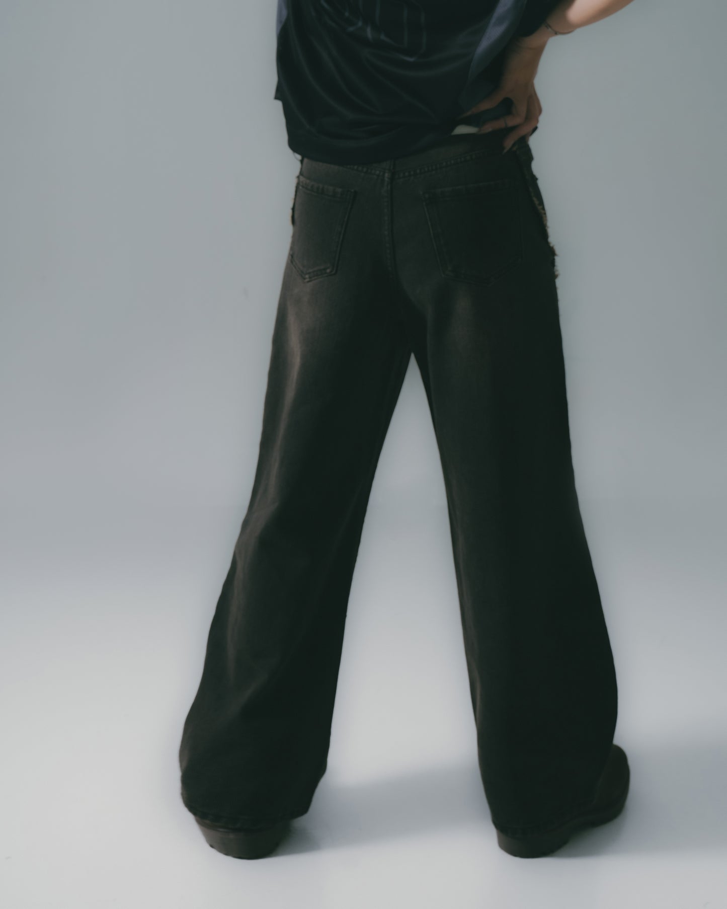 Twist Seam Baggy Denim Jeans Charcoal【L25-05CH】