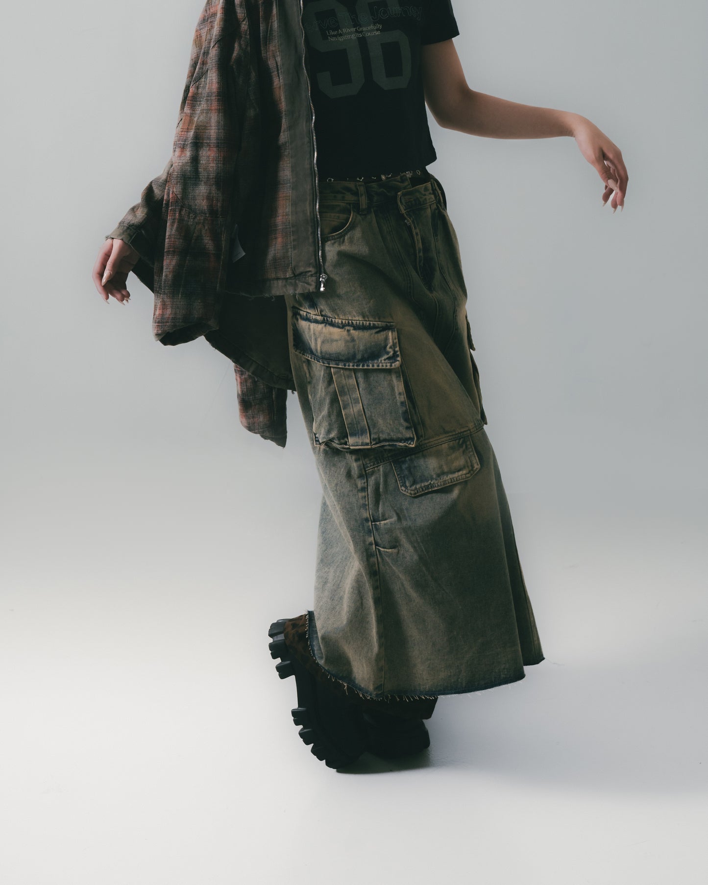 Distressed Denim Full Skirt Dirty Blue【L24-47DB】