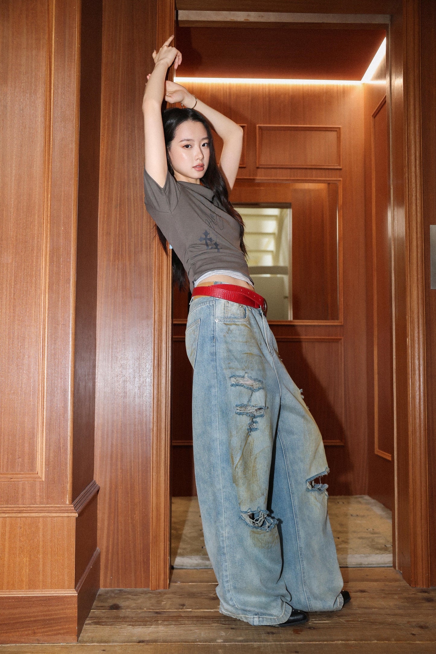 
                  
                    Vintage Dirty Washed Denim Pants Light Blue【L26-20LB】
                  
                