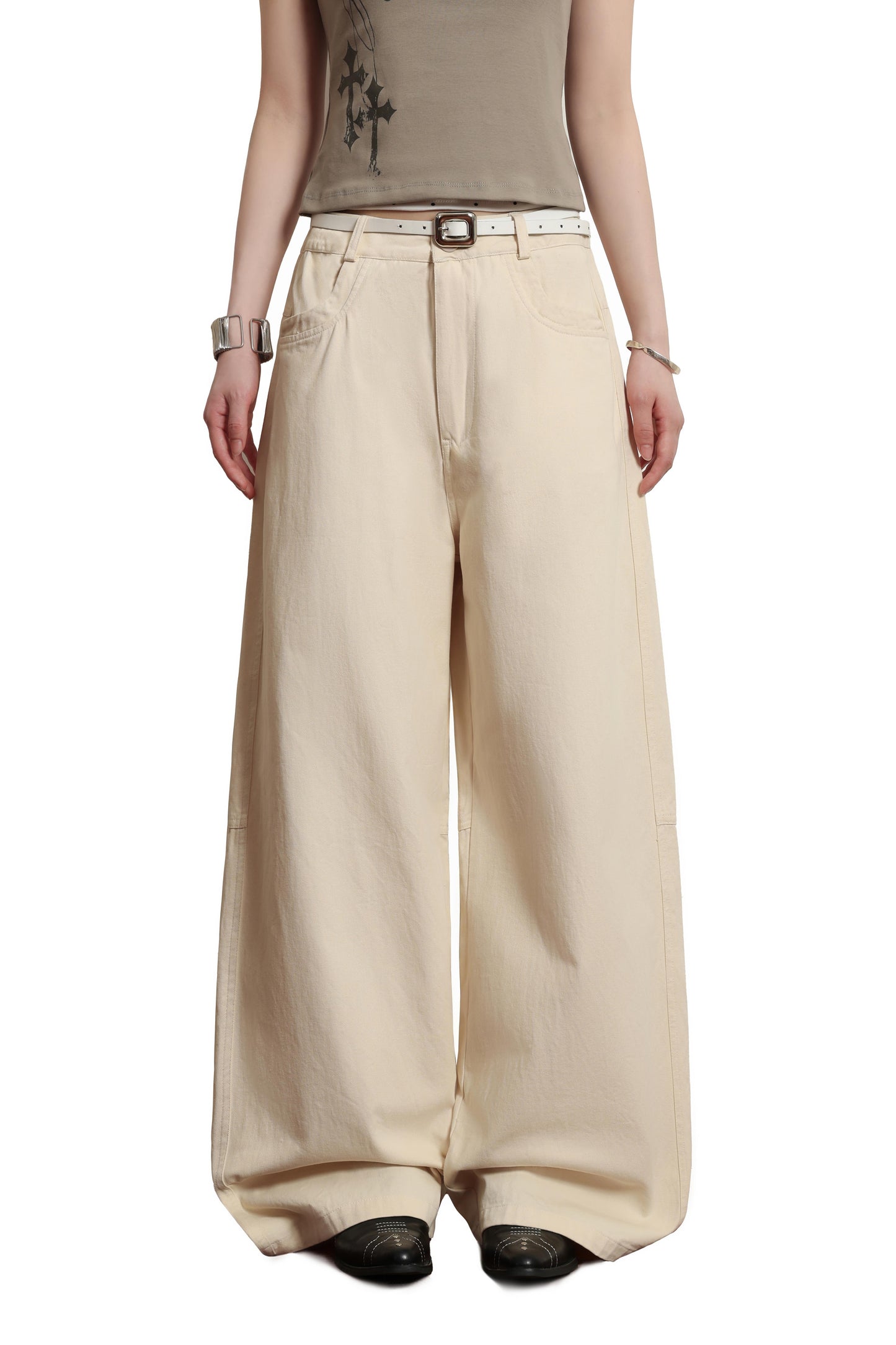 
                  
                    Flowy Straight-Leg Trousers Cream【L26-15CM】
                  
                