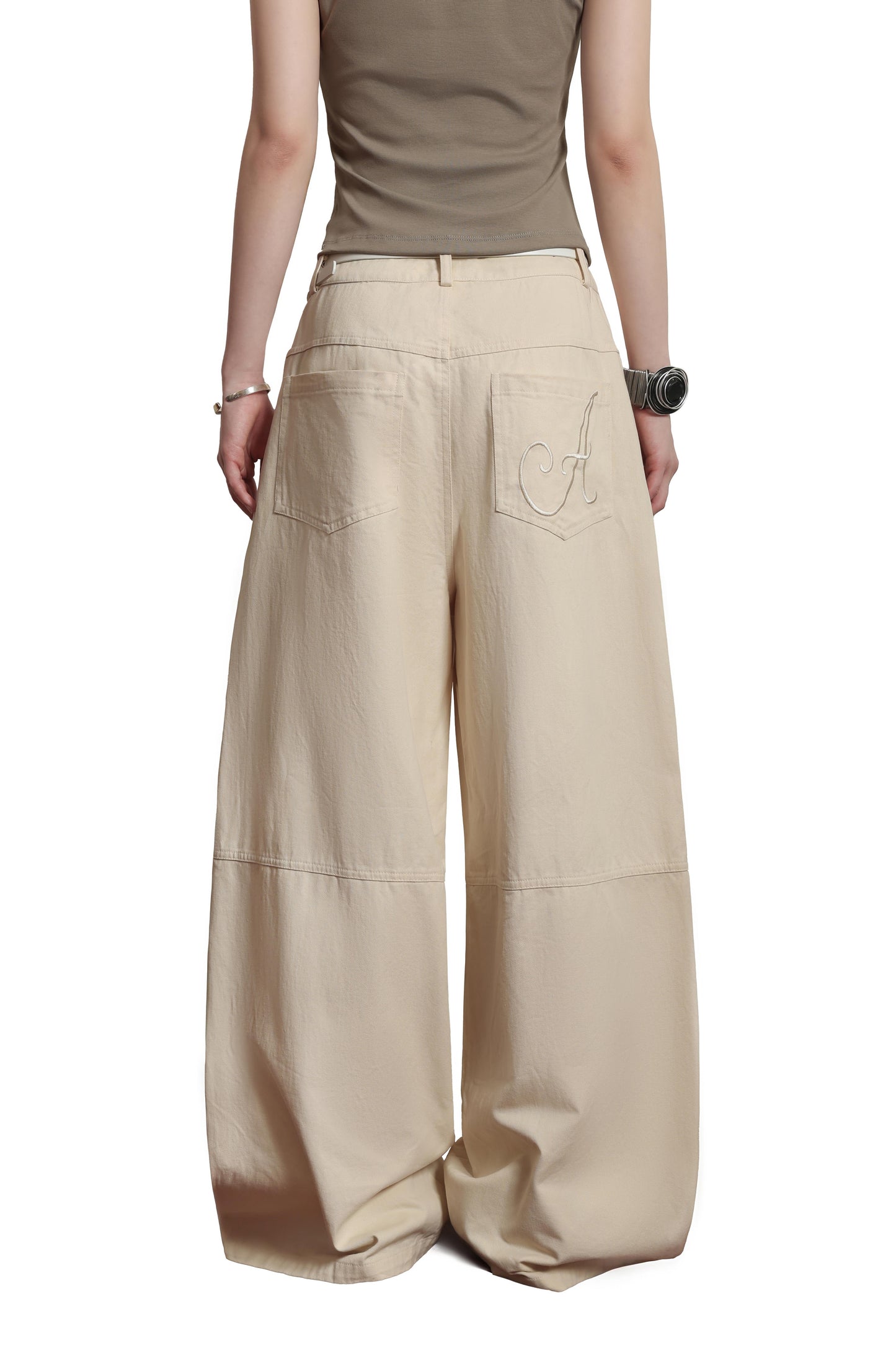 
                  
                    Flowy Straight-Leg Trousers Cream【L26-15CM】
                  
                