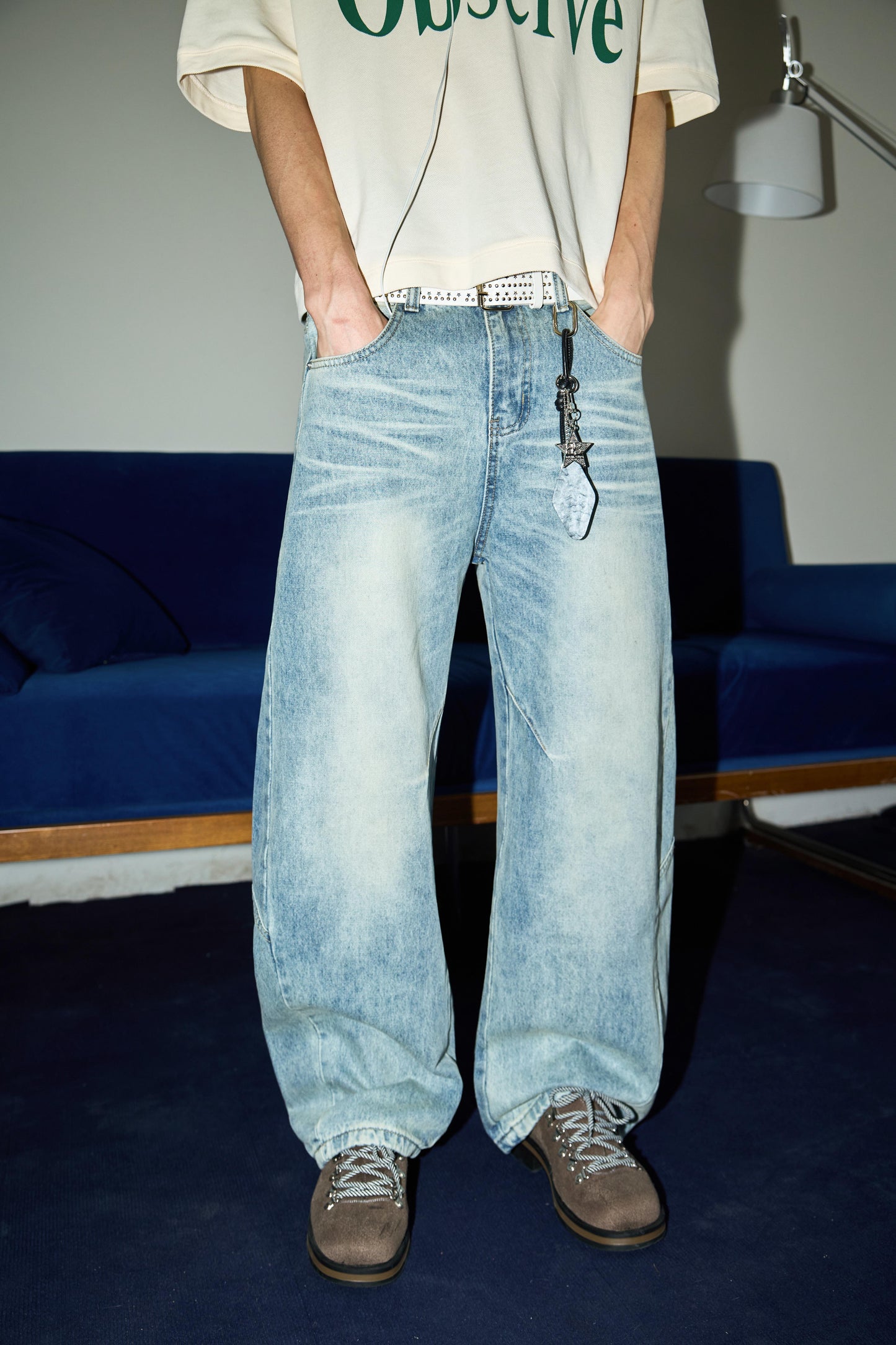 
                  
                    Curved Seam Faded Baggy Jeans Blue【M26-22BL】
                  
                