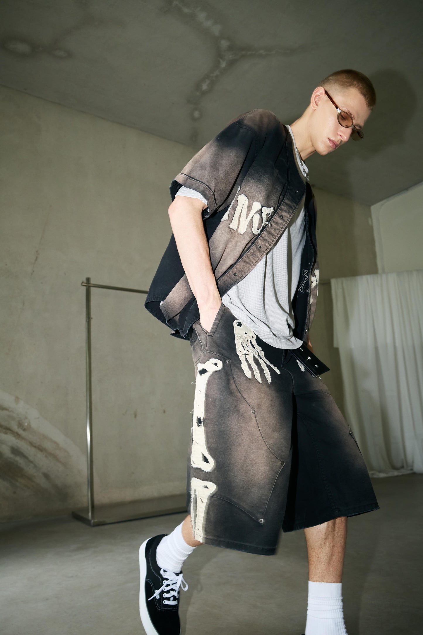 
                  
                    Bone Applique Work Shorts Charcoal【M26-20CH】
                  
                