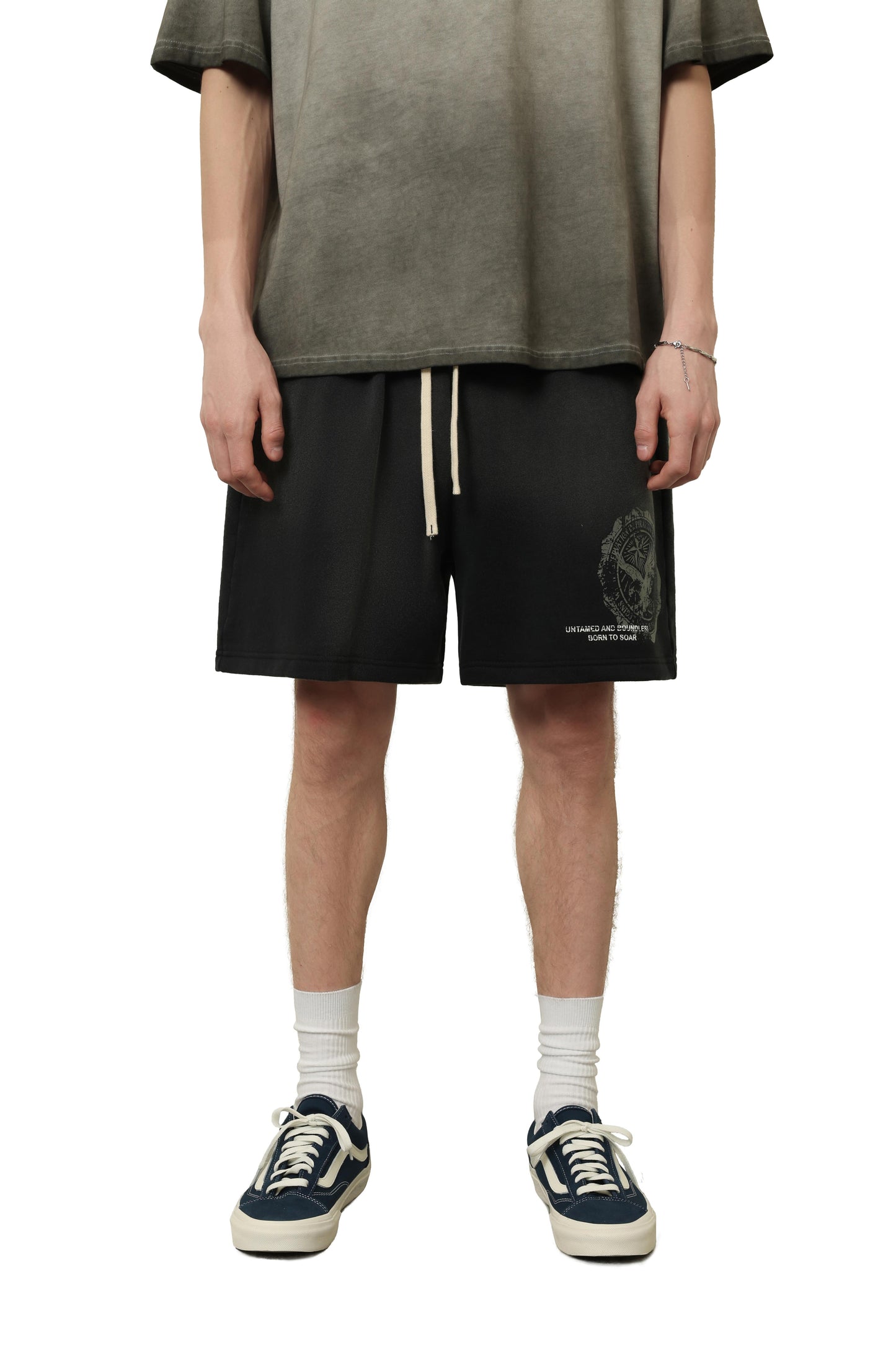 
                  
                    Aerosol Fade Sweat Shorts Black【M26-21BK】
                  
                