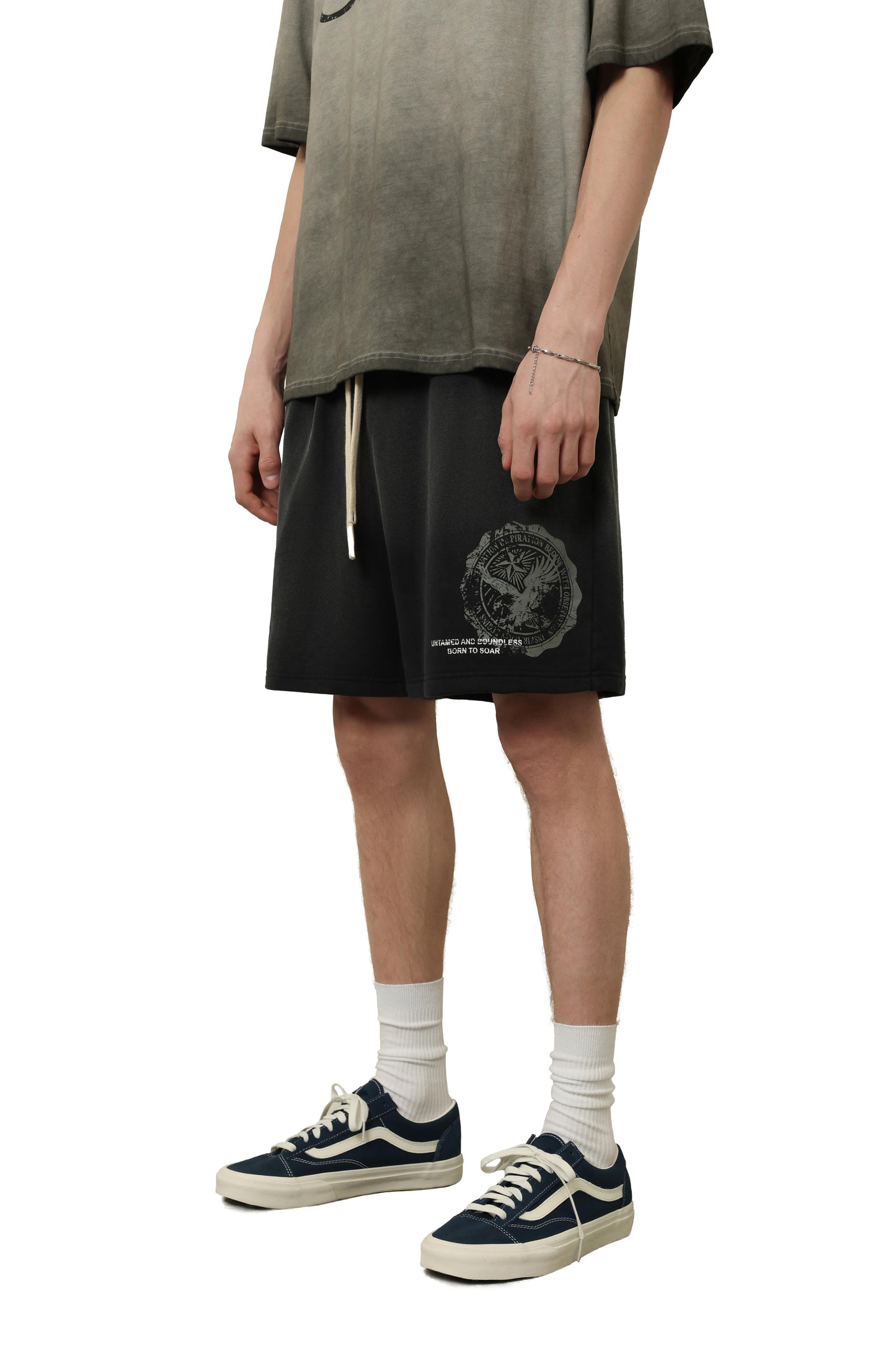 
                  
                    Aerosol Fade Sweat Shorts Black【M26-21BK】
                  
                