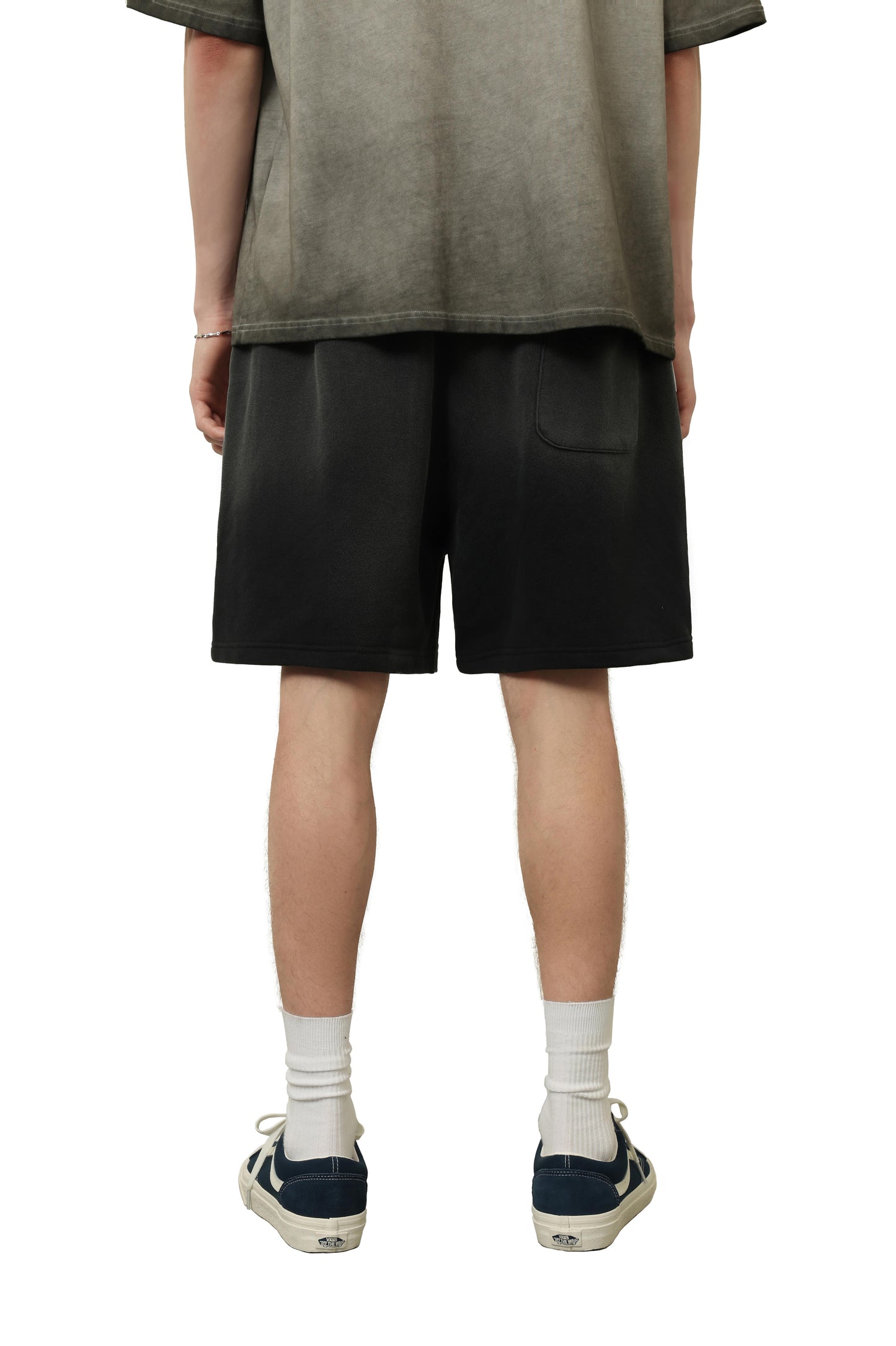 
                  
                    Aerosol Fade Sweat Shorts Black【M26-21BK】
                  
                