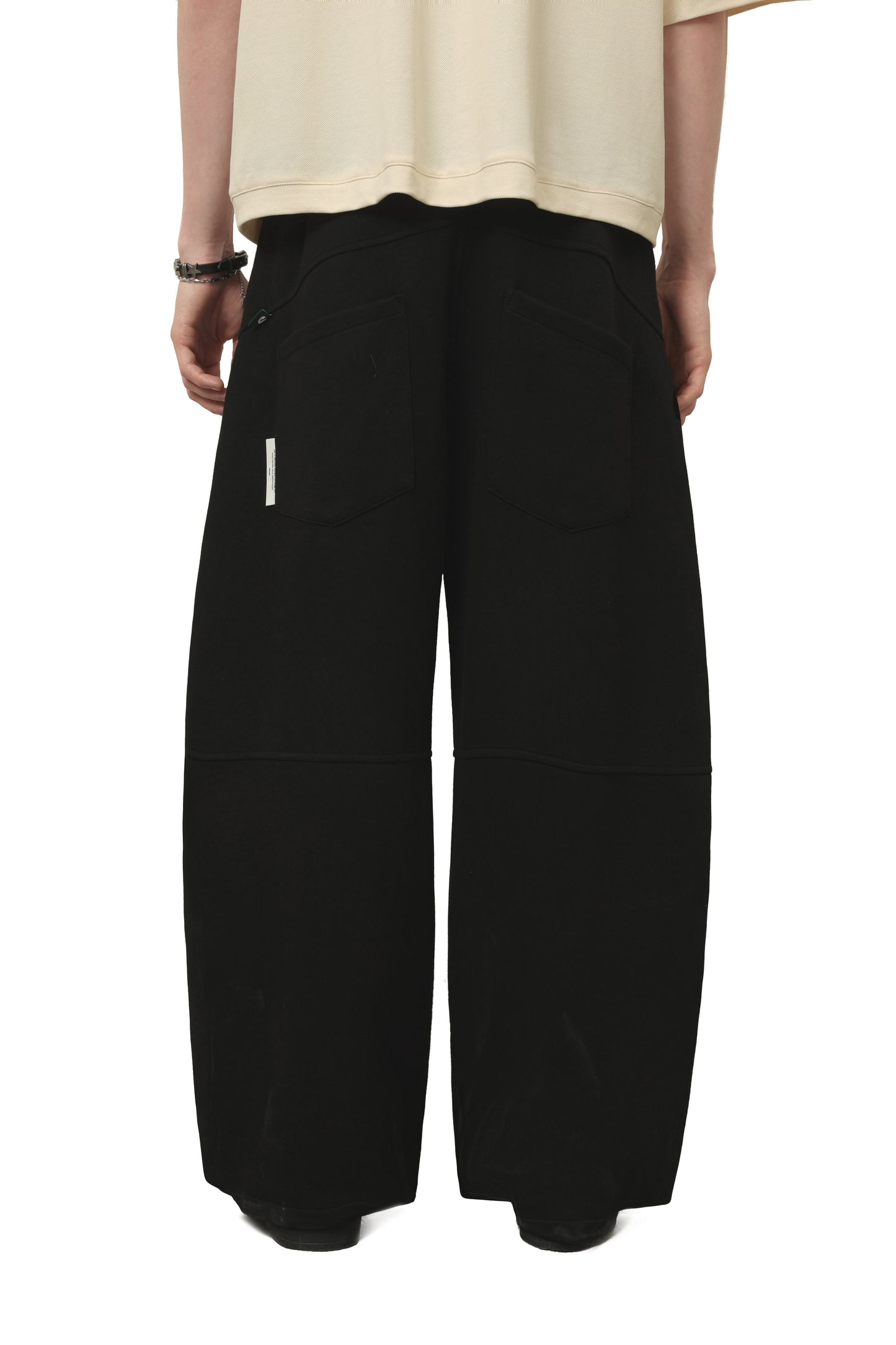 
                  
                    Wide Curved Sweat Pants Black【M26-13BK】
                  
                