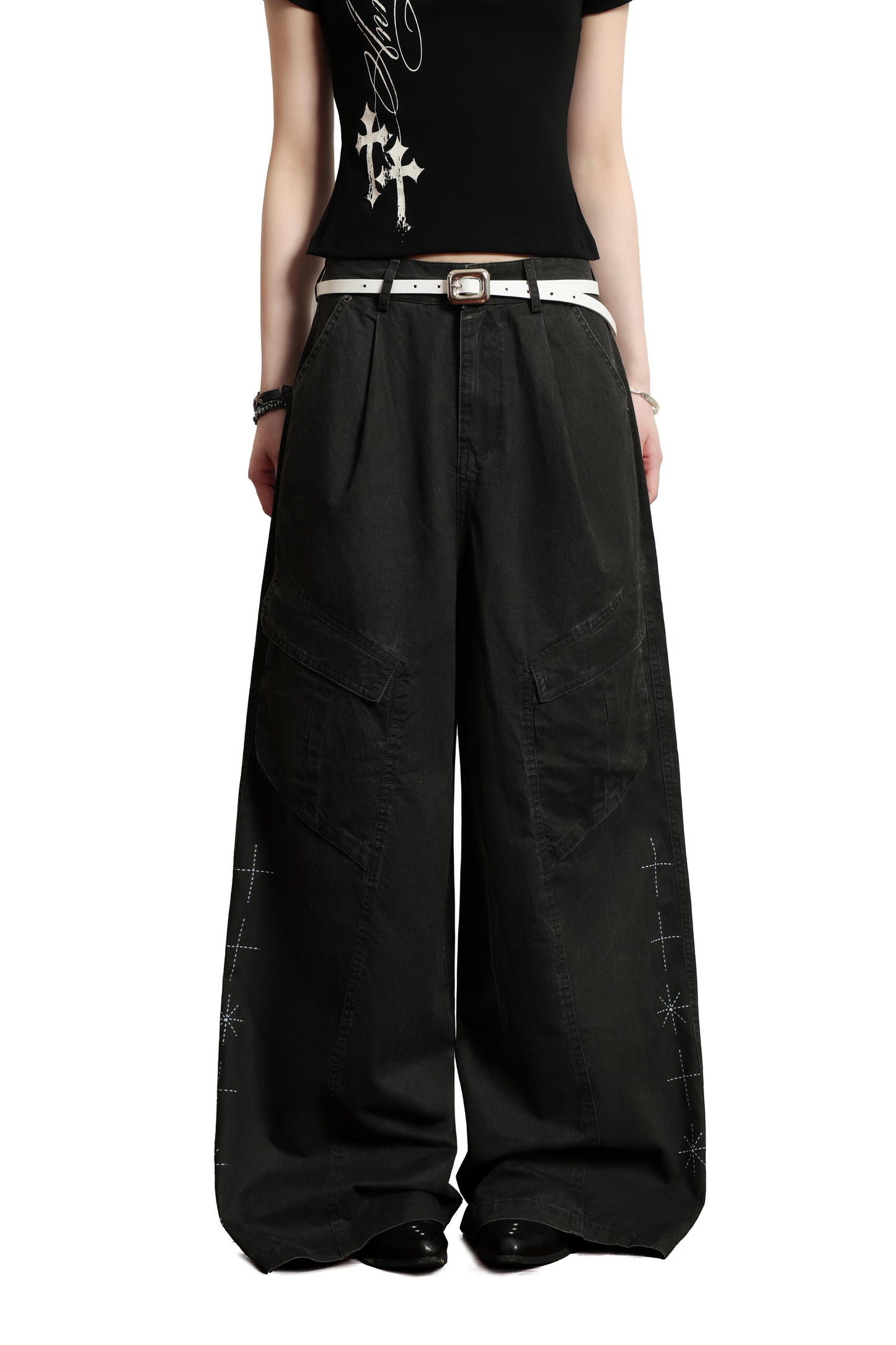 
                  
                    Nylon Cargo String Pants Black【L26-24BK】
                  
                