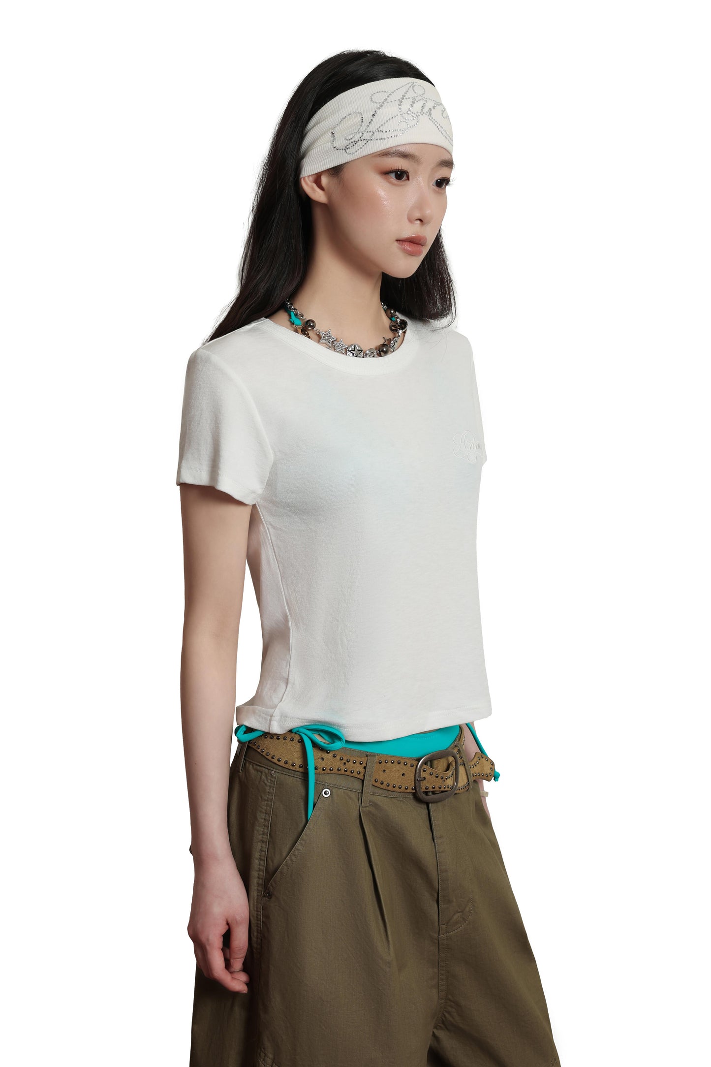
                  
                    Logo Crop Top White【L26-T09WH】
                  
                