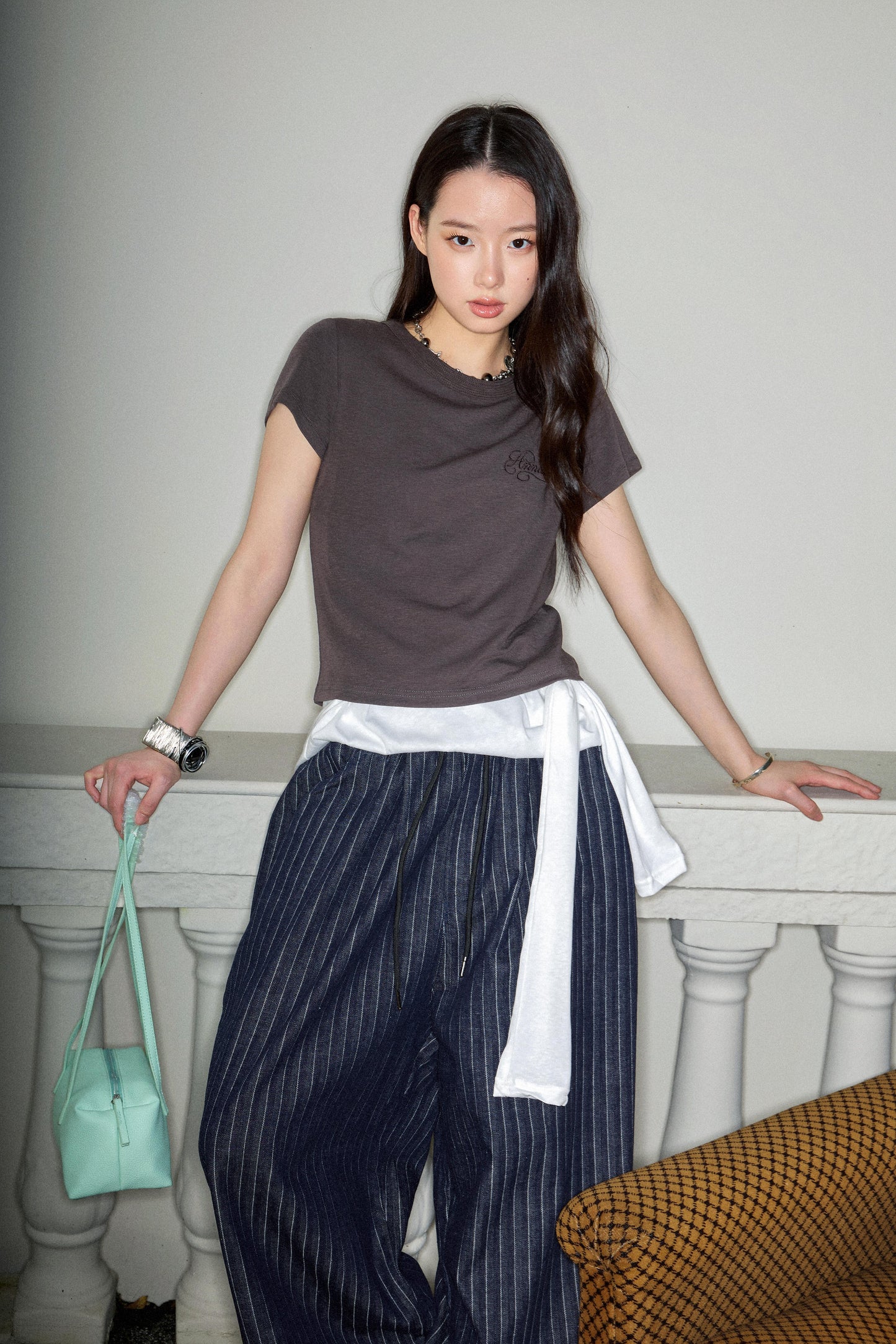 
                  
                    Logo Crop Top Black【L26-T09BK】
                  
                