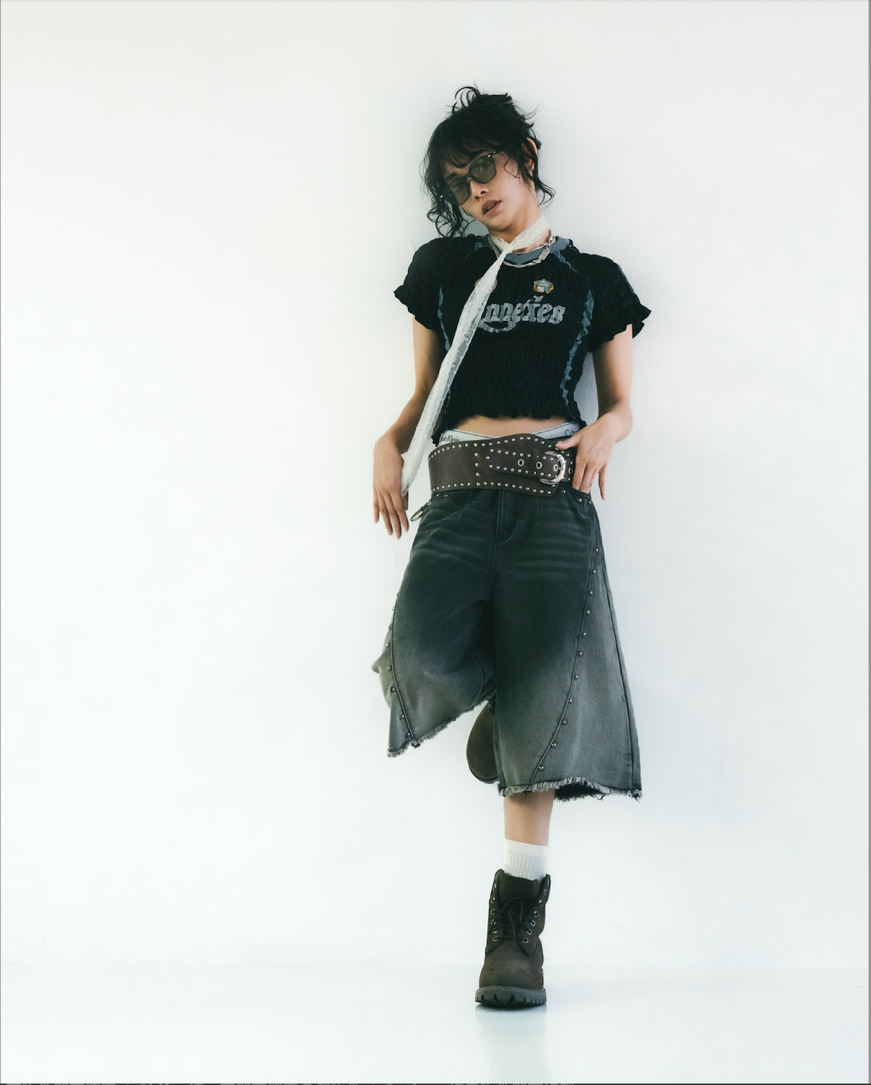 
                  
                    Twist Amphibole Jorts Charcoal【L25-20CH】
                  
                