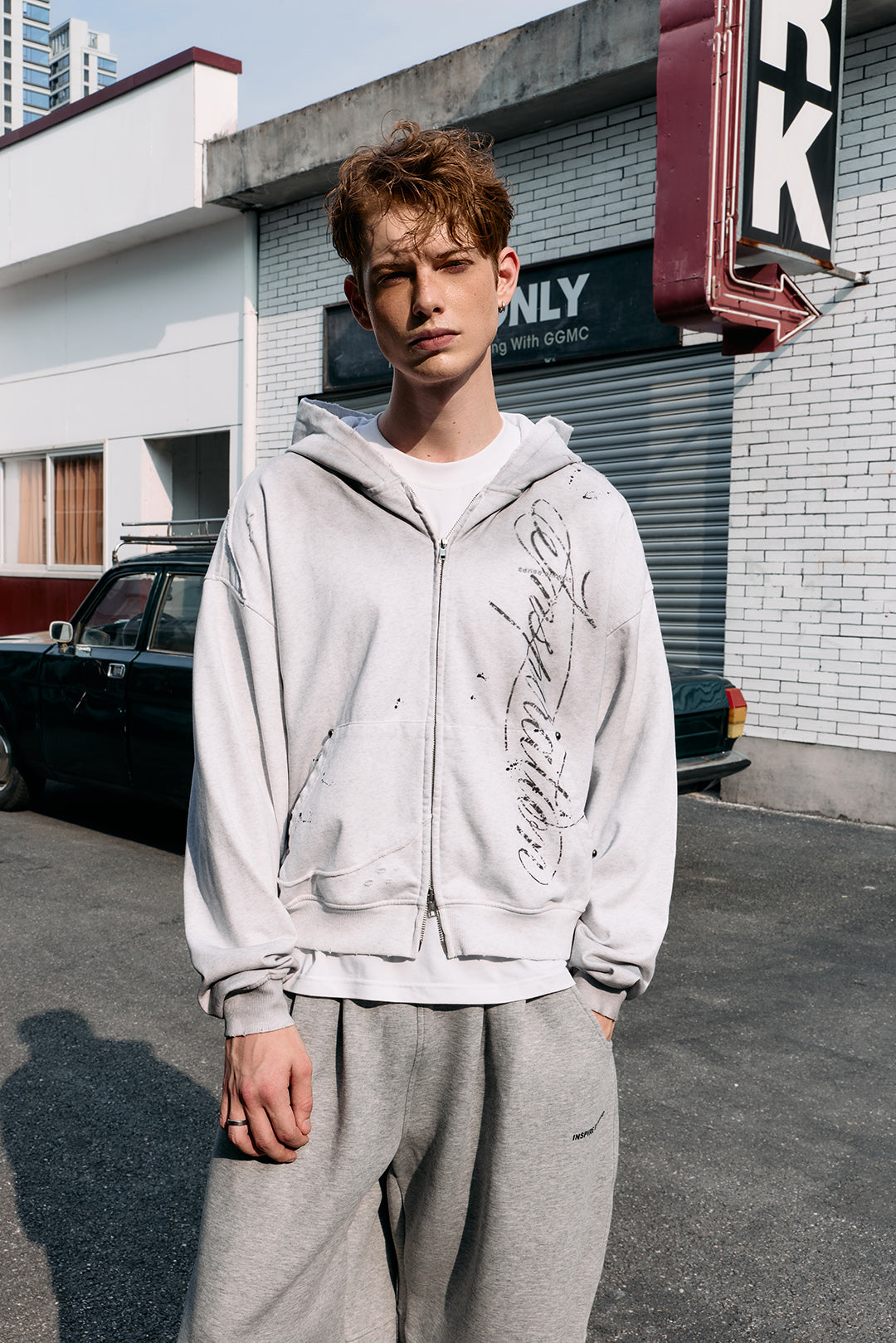 
                  
                    Wash Fade Zip Hoodie Ash Grey【M26-26AG】
                  
                