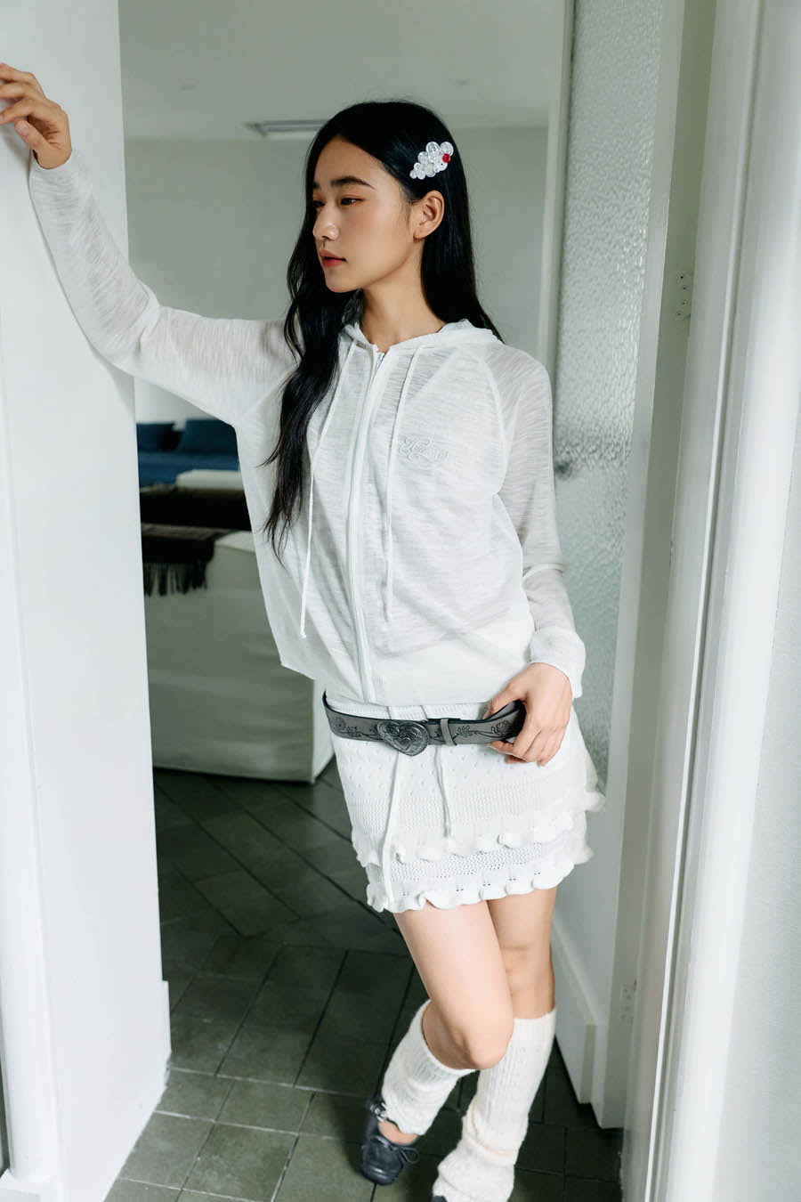 
                  
                    Sheer Knit ZIp-Up Hoodie White【L26-31WH】
                  
                