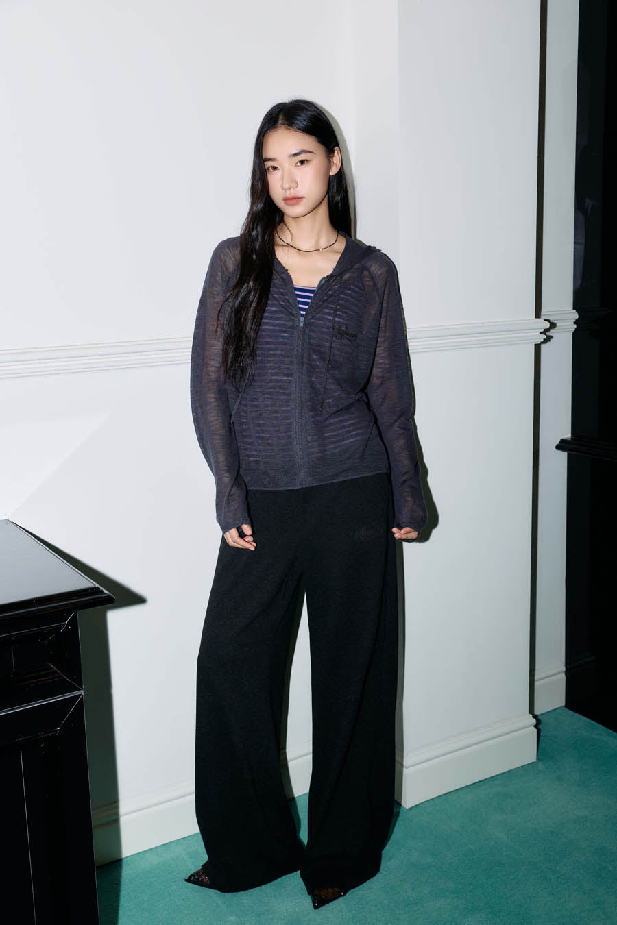 
                  
                    Sheer Knit Zip-Up Hoodie Black【L26-31BK】
                  
                