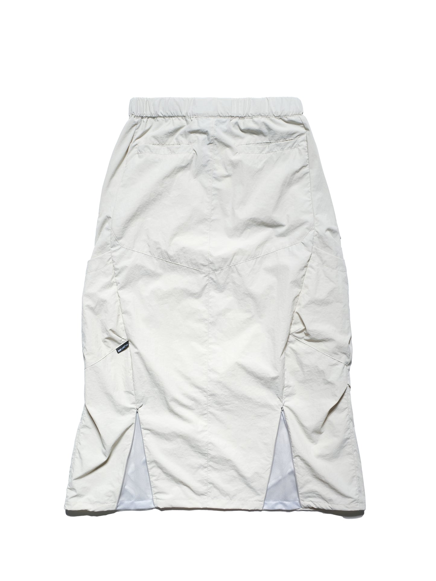 
                  
                    octo gambol x sense Fissure Technical Skirts Ivory【S25-OS-WSIY】
                  
                