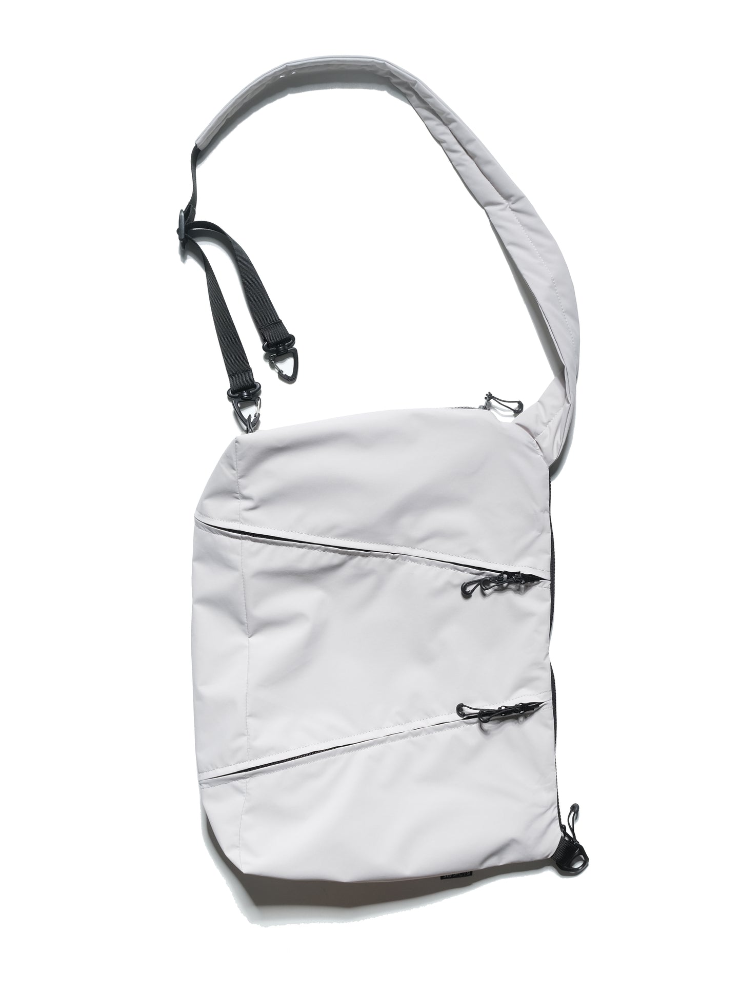 
                  
                    octo gambol x sense Expandable Bag Bright Grey【S25-OS-BBG】
                  
                