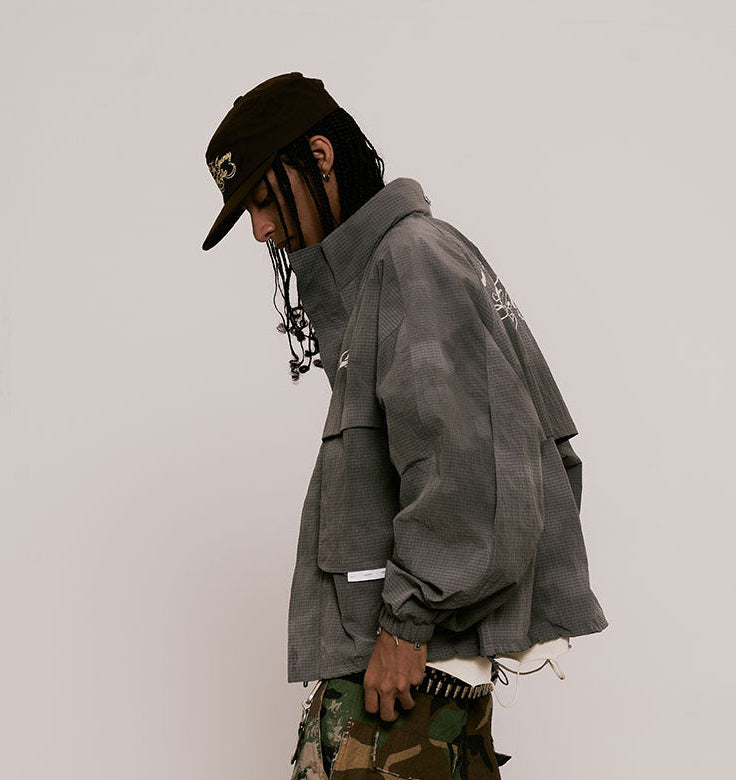 
                  
                    Wave Dye Trench Jacket Carbon Black【M25-53CB】
                  
                