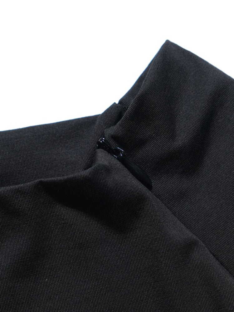 
                  
                    octo gambol x sense Zip Cropped Top Black【S25-OS-WT1BK】
                  
                