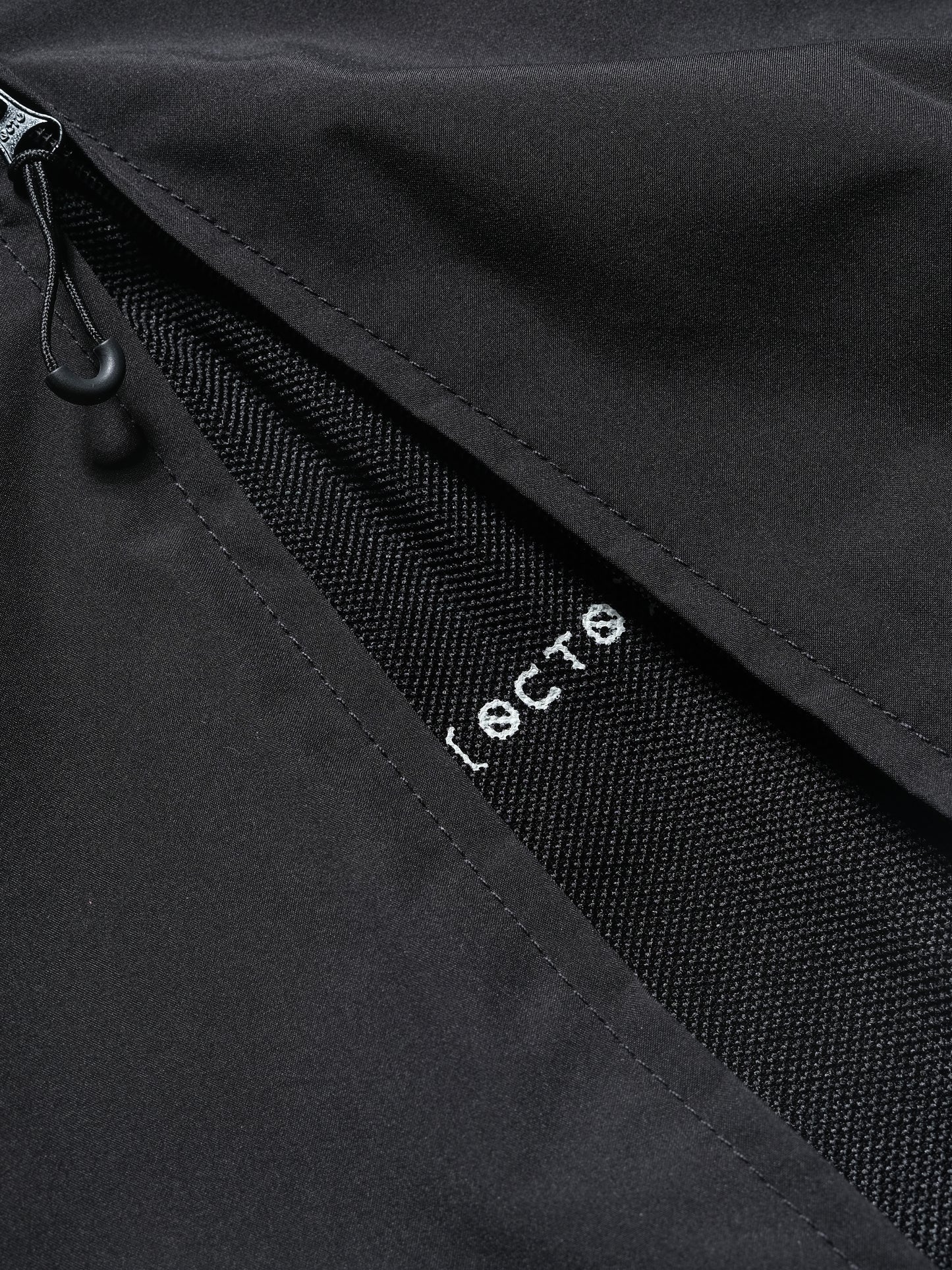 
                  
                    octo gambol x sense Expandable Bag Black【S25-OS-BBK】
                  
                
