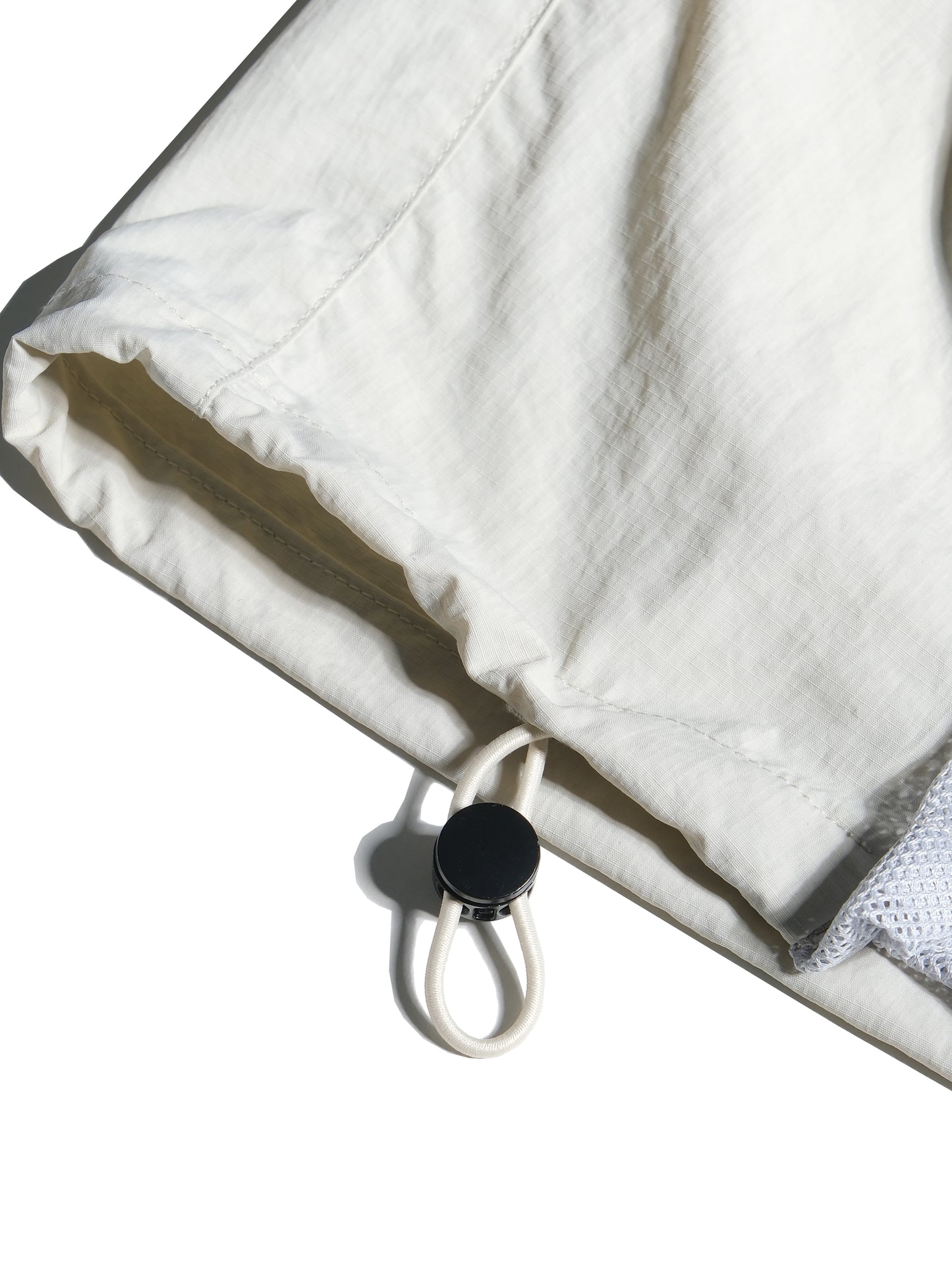 
                  
                    octo gambol x sense Fissure Technical Skirts Ivory【S25-OS-WSIY】
                  
                