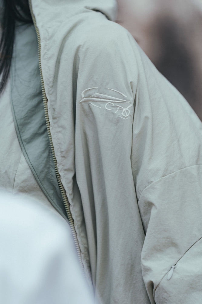 
                  
                    octo gambol x sense Fissure Technical Jacket Ivory【S25-OS-WJIY】
                  
                