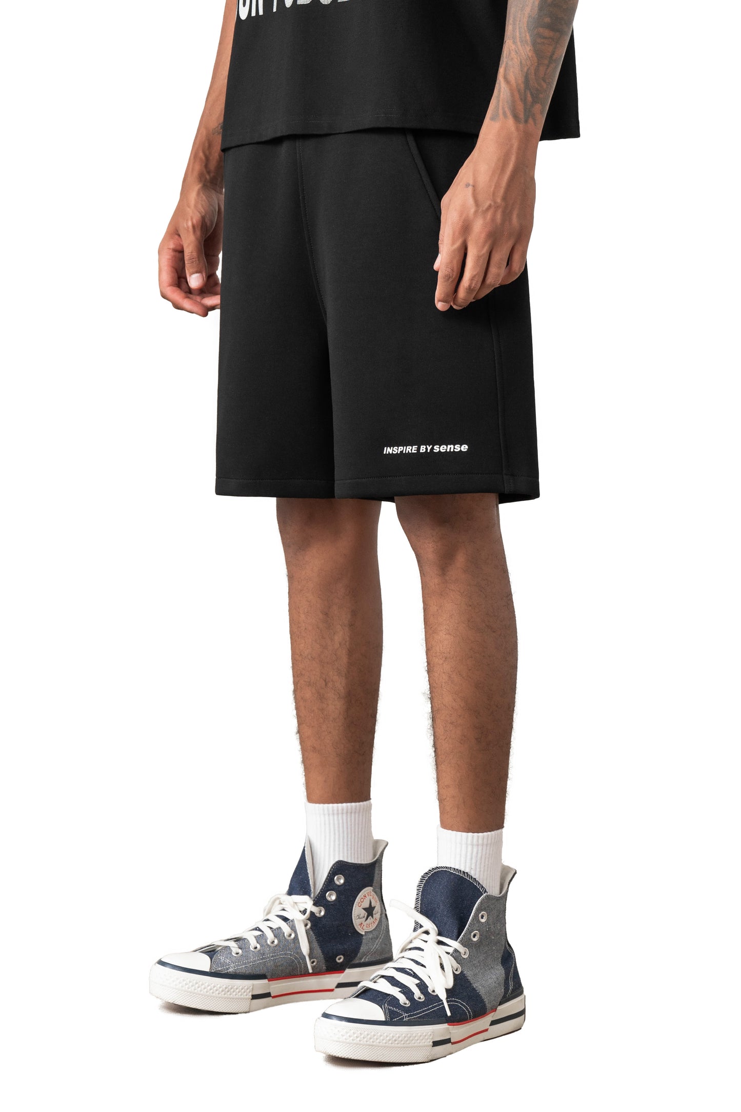 
                  
                    Essential Sweat Shorts Black【M26-12BK】
                  
                