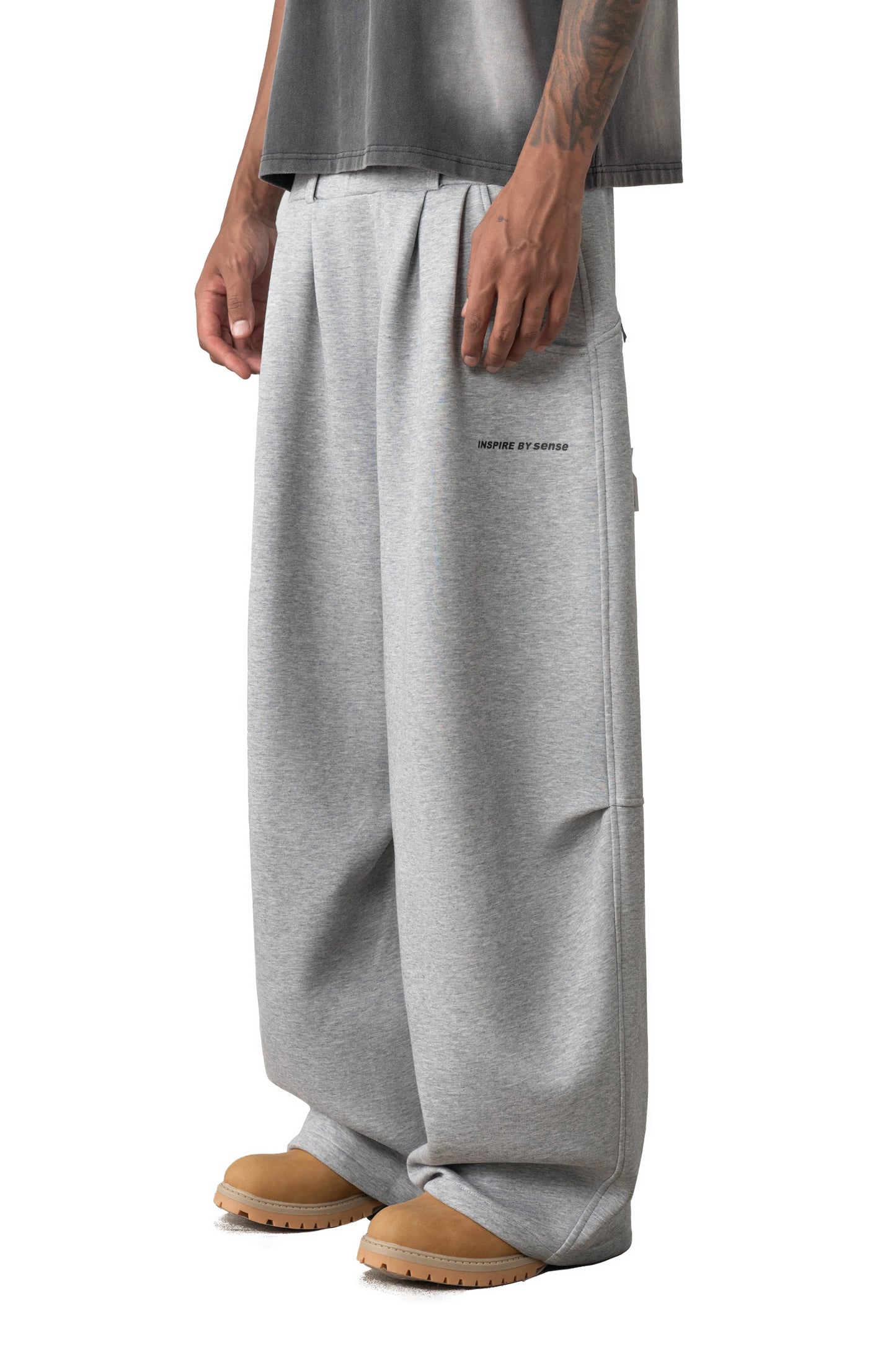 
                  
                    Wide Curved Sweat Pants Grey【M26-13GY】
                  
                