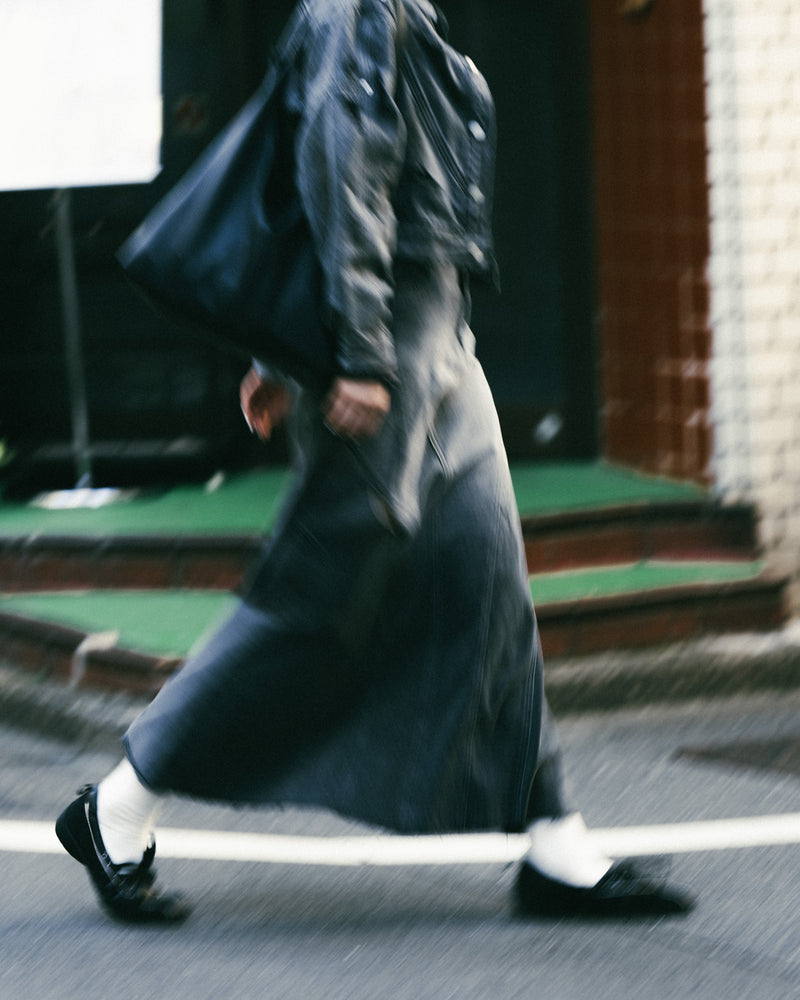 
                  
                    Twist Hole Denim Mermaid Skirt Charcoal【L24-56CH】
                  
                