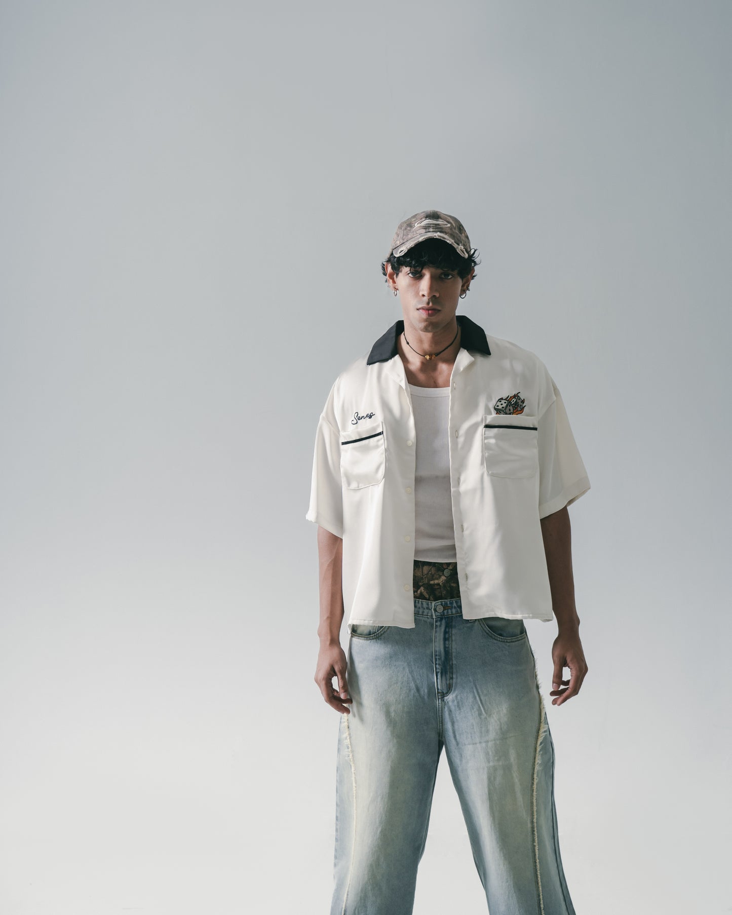 
                  
                    Fire Dice Bowling Shirt Cream【M25-12CM】
                  
                