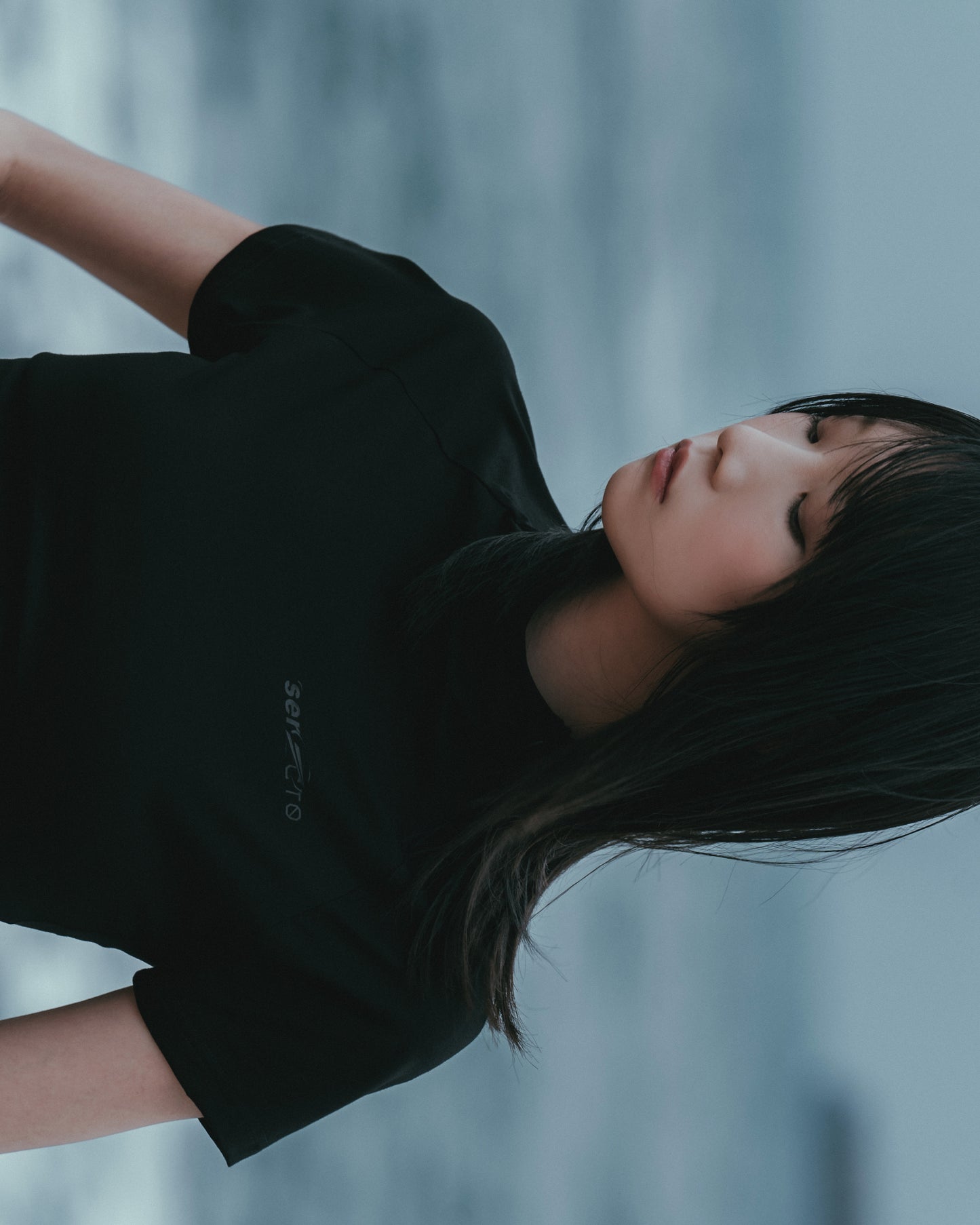 
                  
                    octo gambol x sense Zip Cropped Top Black【S25-OS-WT1BK】
                  
                