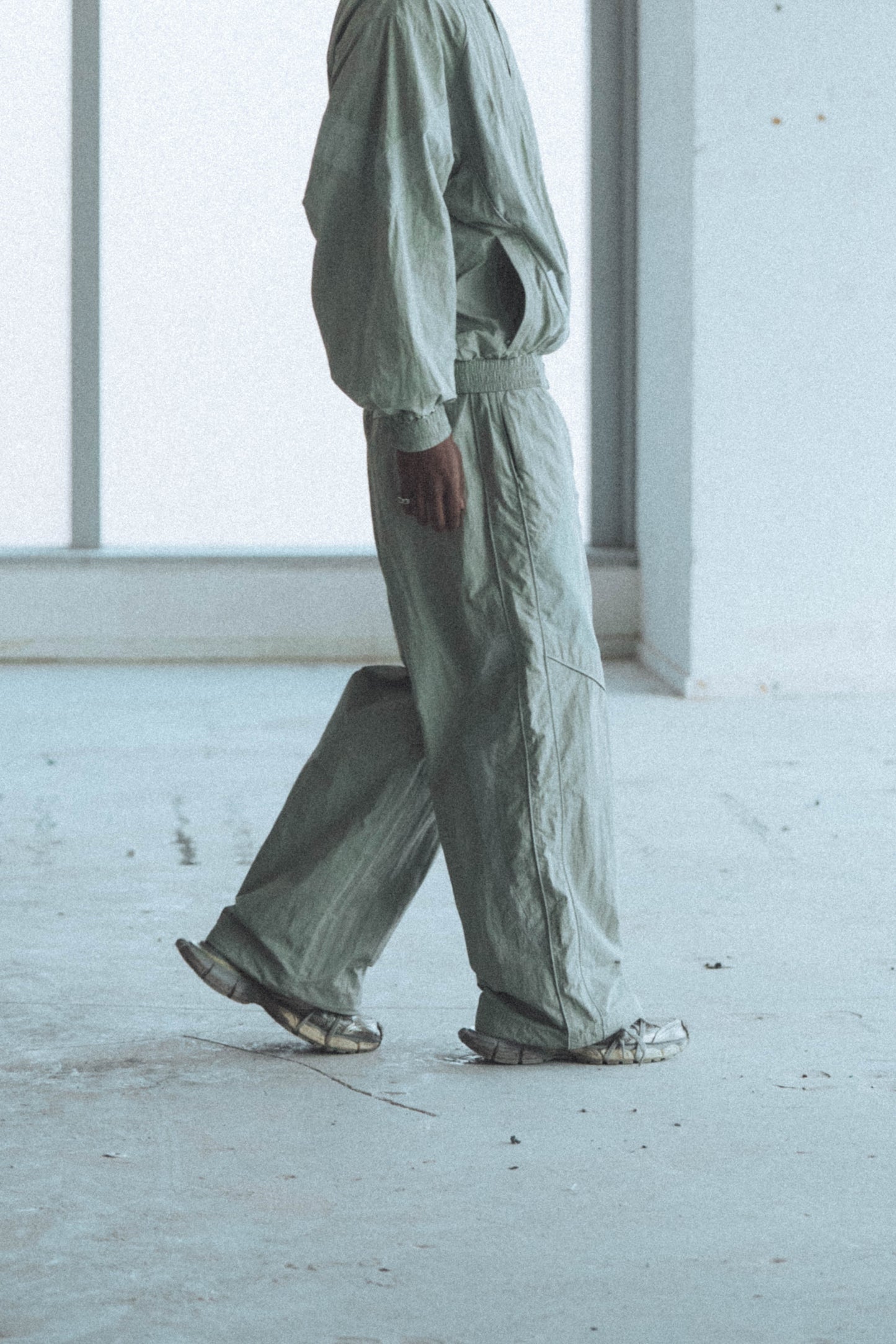 
                  
                    Sporty Line Piping Track Pants Sand【M23-60SD】
                  
                