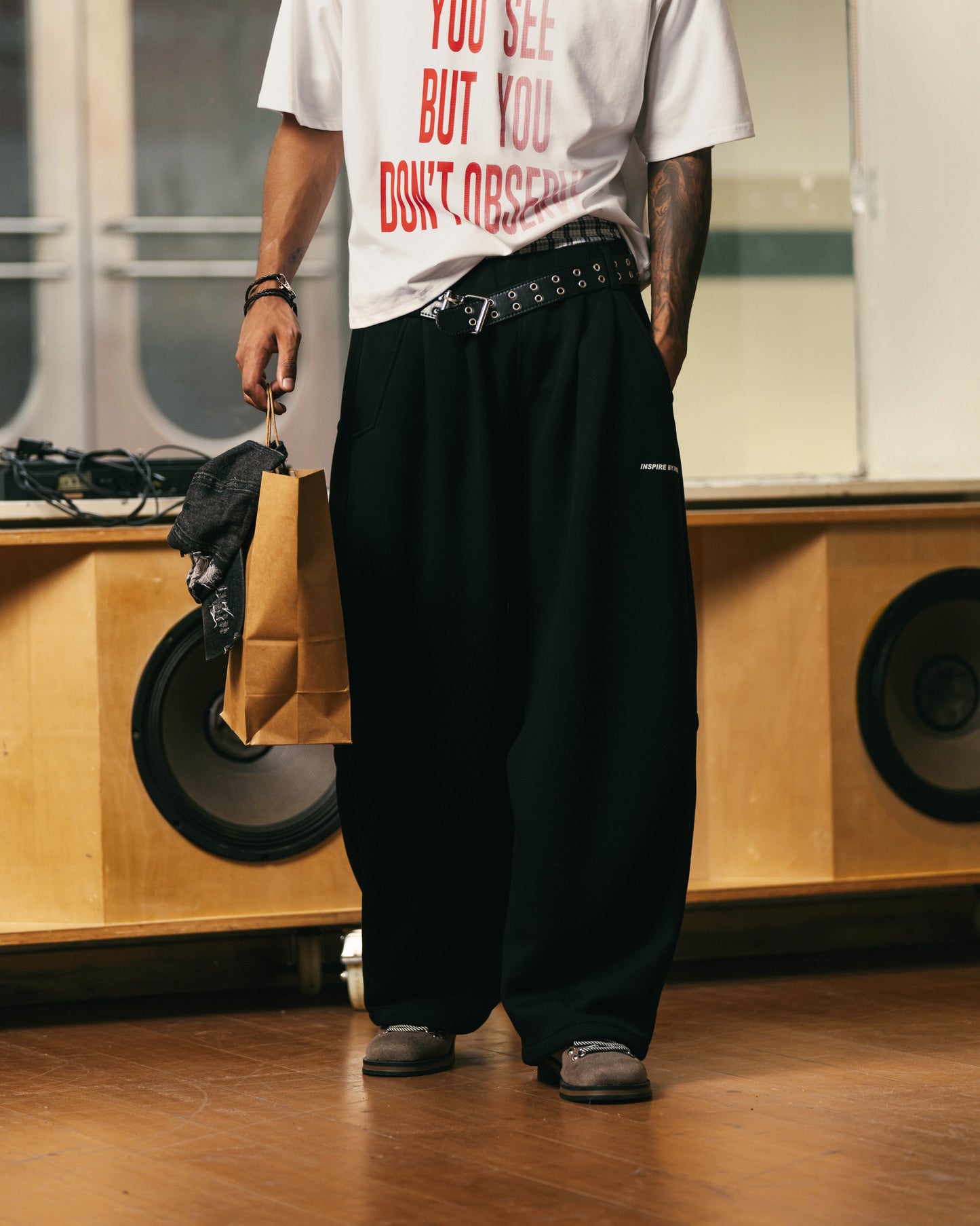 
                  
                    Wide Curved Sweat Pants Black【M26-13BK】
                  
                