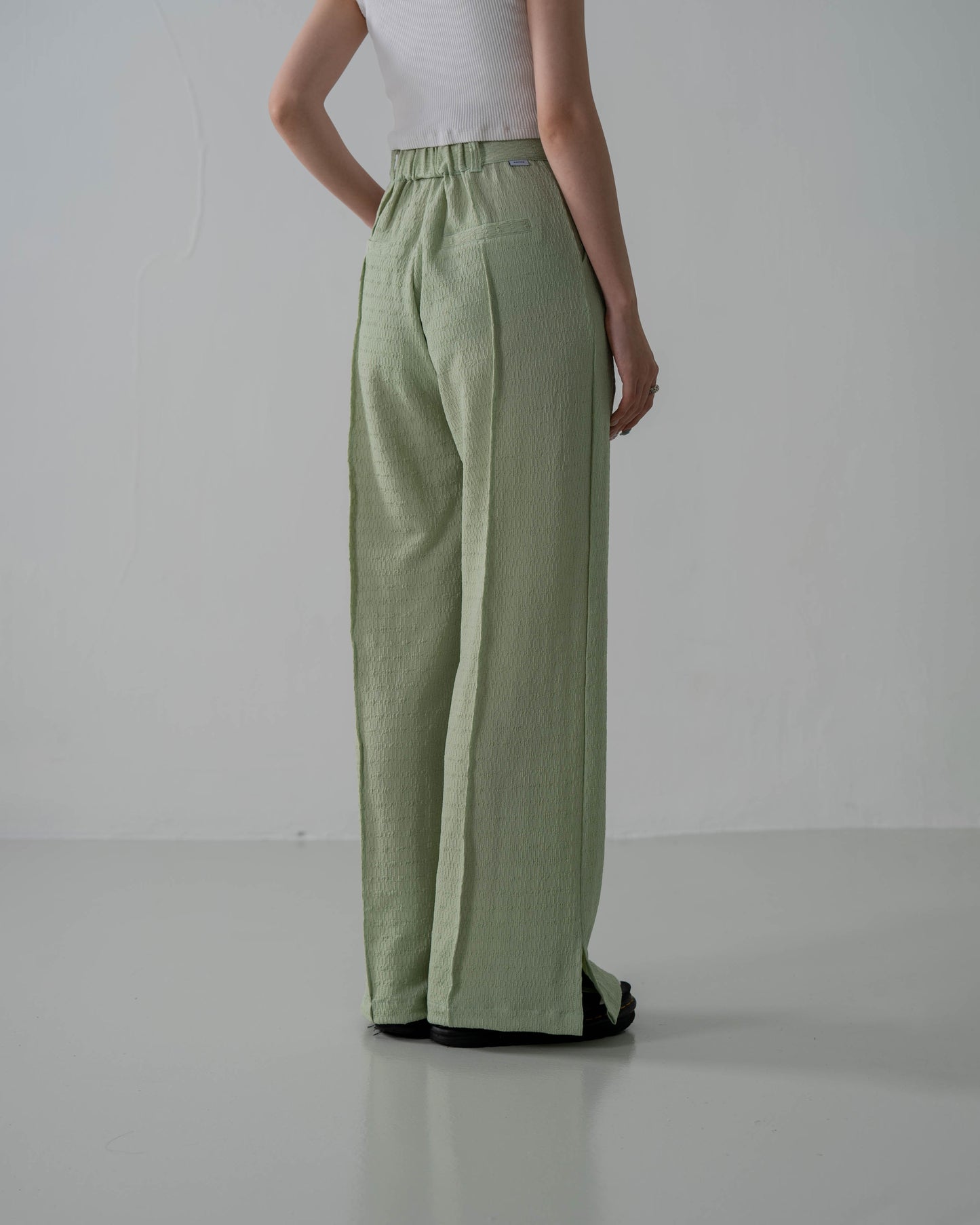 
                  
                    HW Seersucker Pant Fern Green【L23-24GN】
                  
                