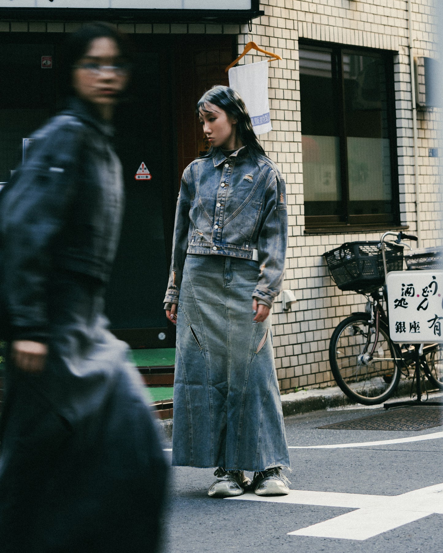 
                  
                    Cropped Fit Denim Jacket Mid Blue【L24-54MB】
                  
                