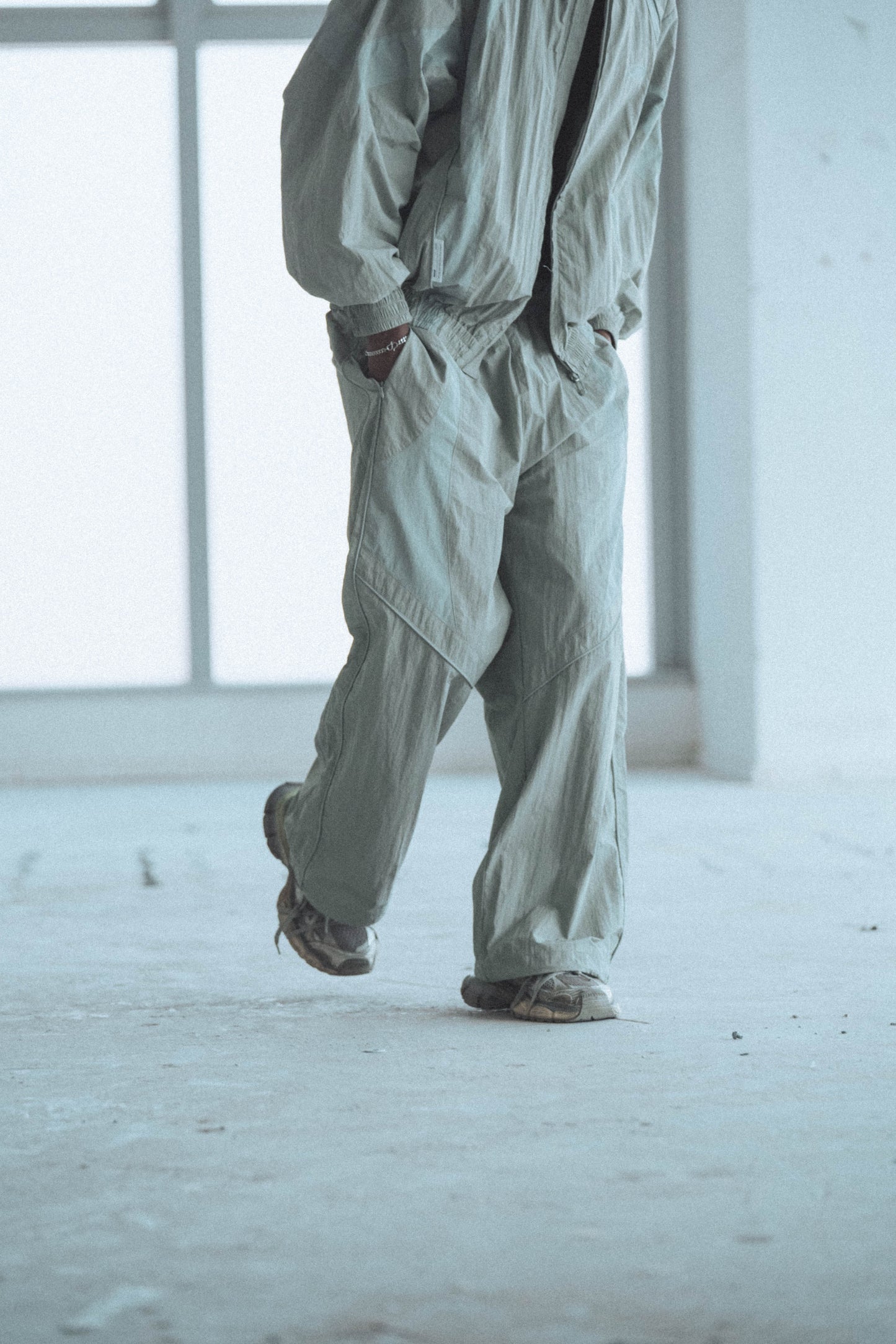 
                  
                    Sporty Line Piping Track Pants Sand【M23-60SD】
                  
                
