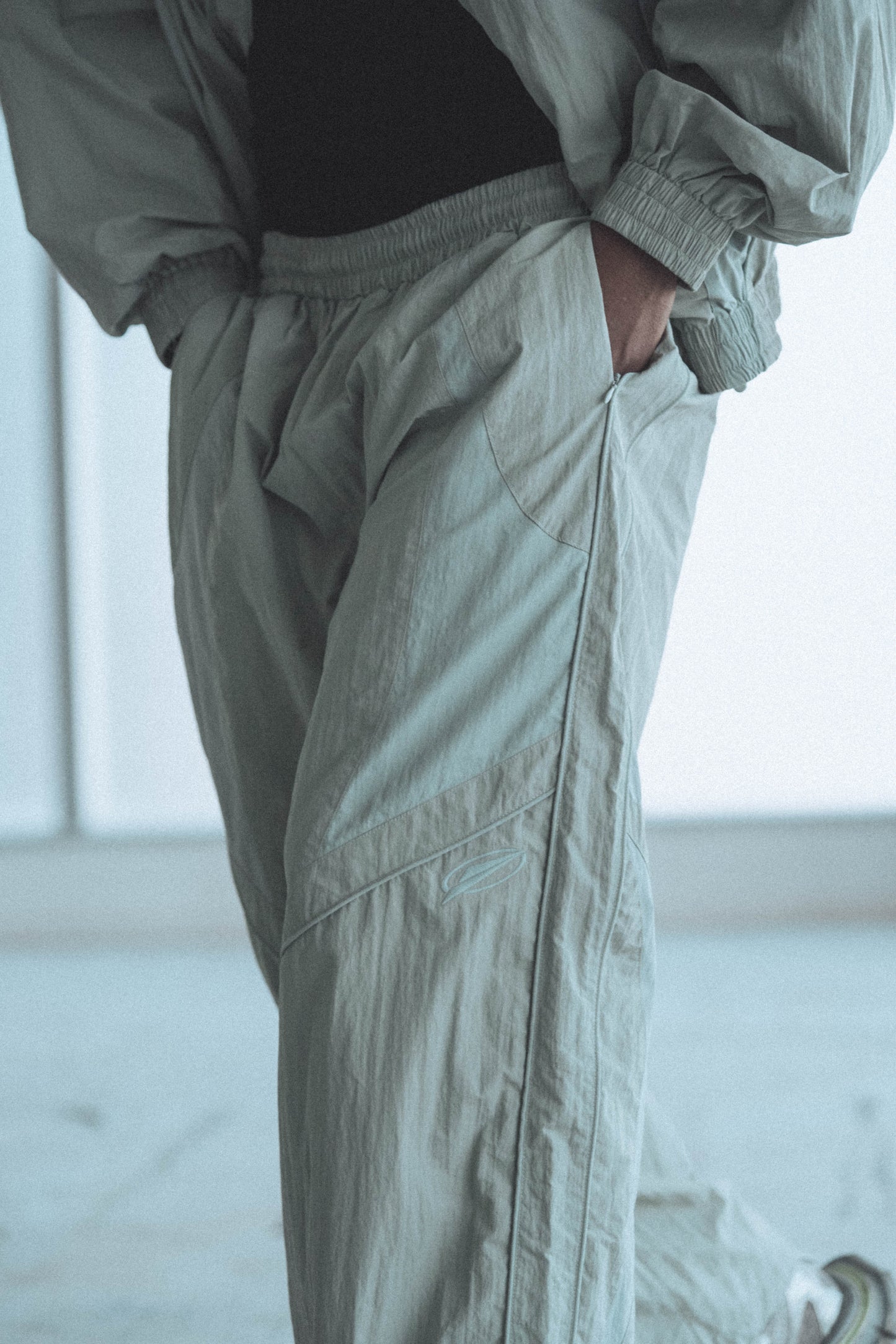 
                  
                    Sporty Line Piping Track Pants Sand【M23-60SD】
                  
                