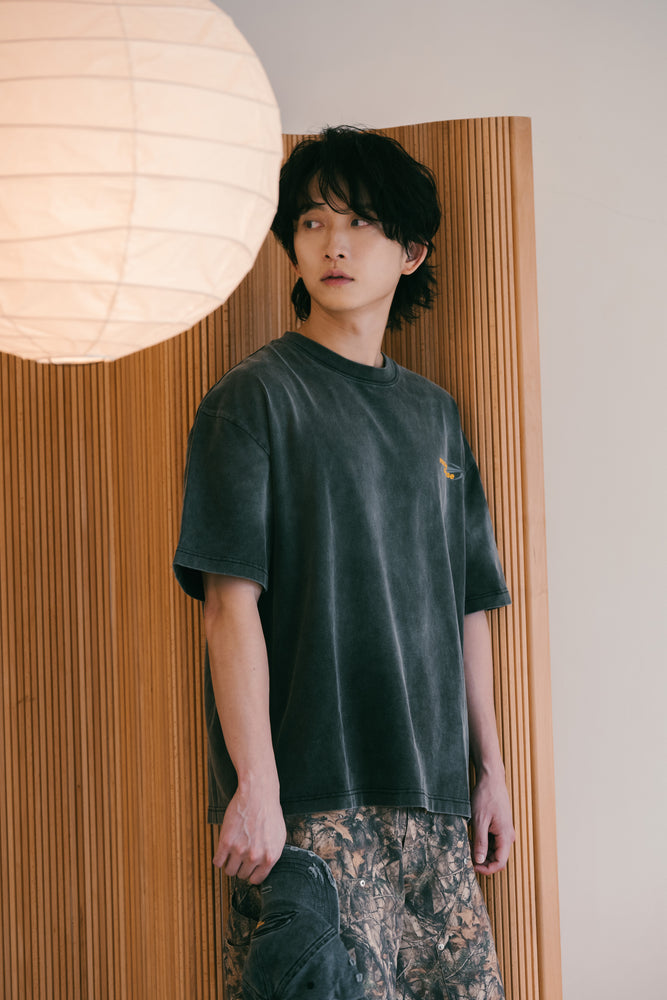 
                  
                    Fade Wash OG Logo SS Coal Black【SNExFM-T02CB】
                  
                