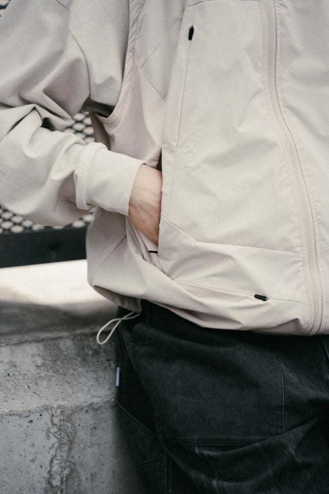 
                  
                    Tech Track Vest Cream【M23-43CM】
                  
                