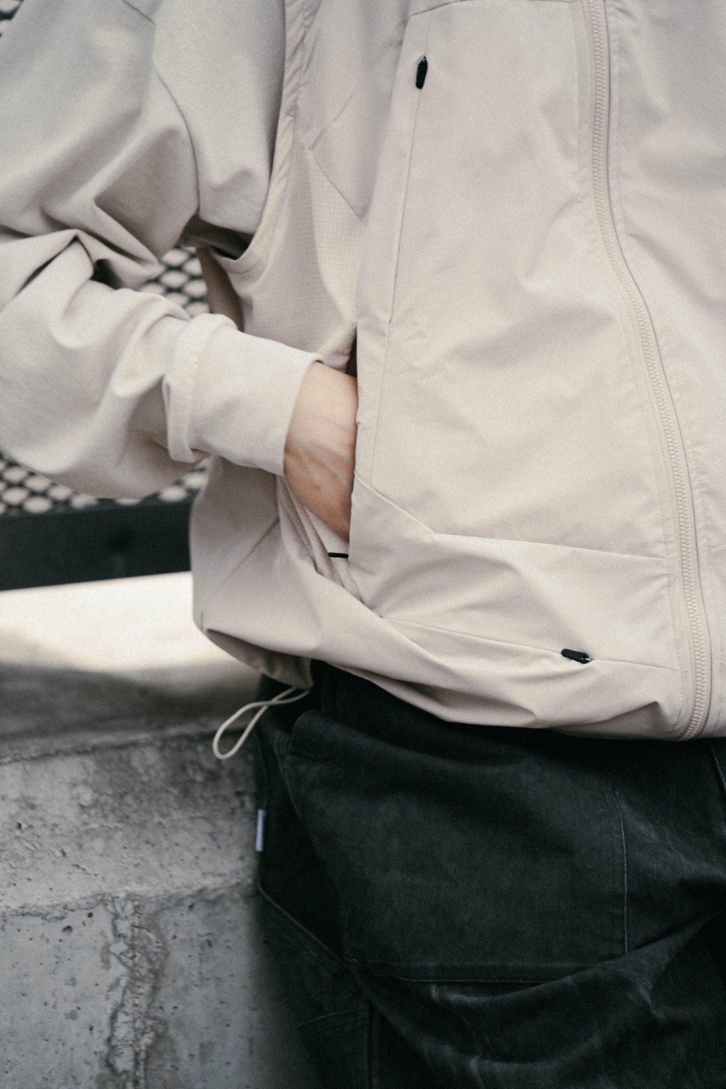 
                  
                    Tech Track Vest Cream【M23-43CM】
                  
                
