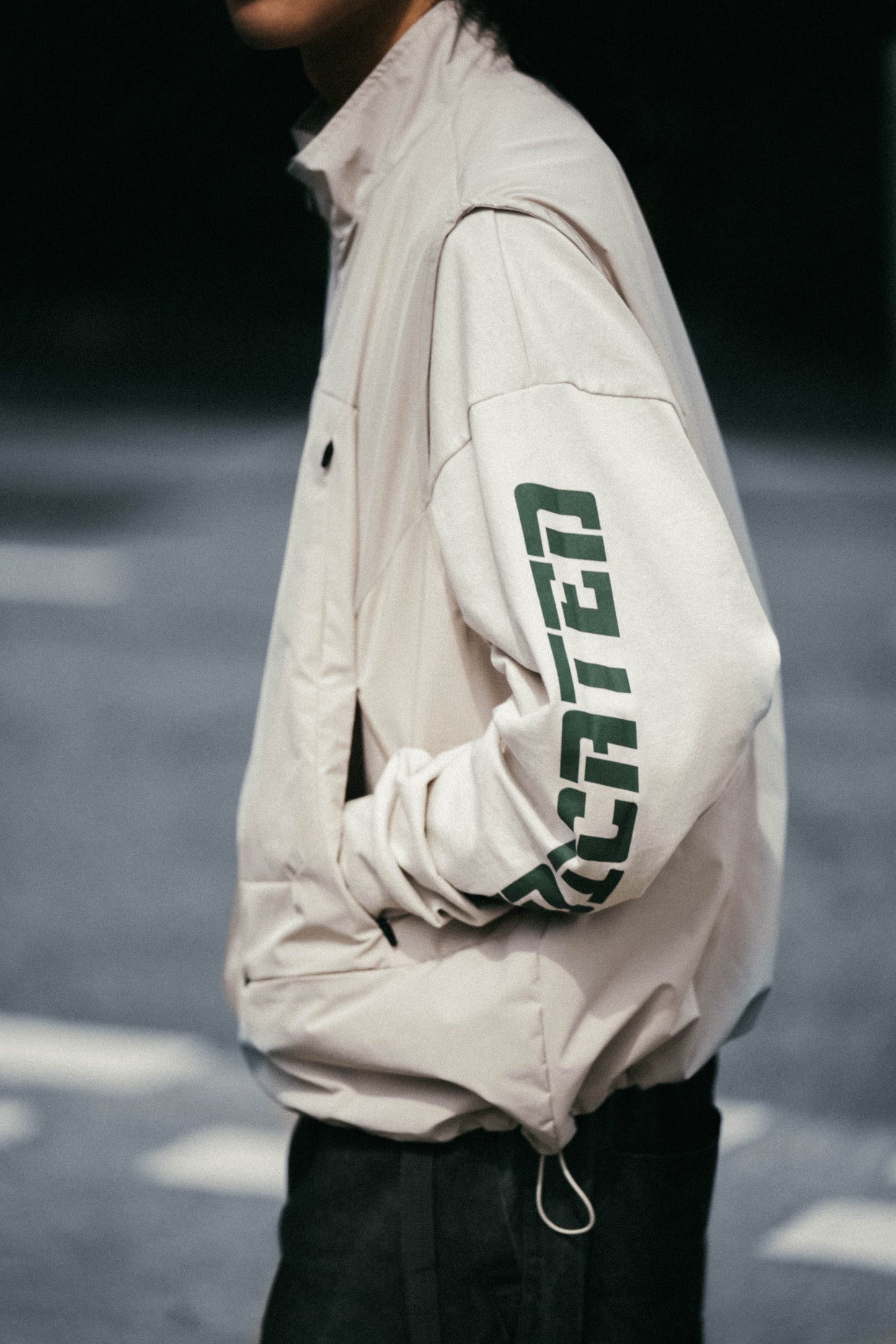 
                  
                    Tech Track Vest Cream【M23-43CM】
                  
                