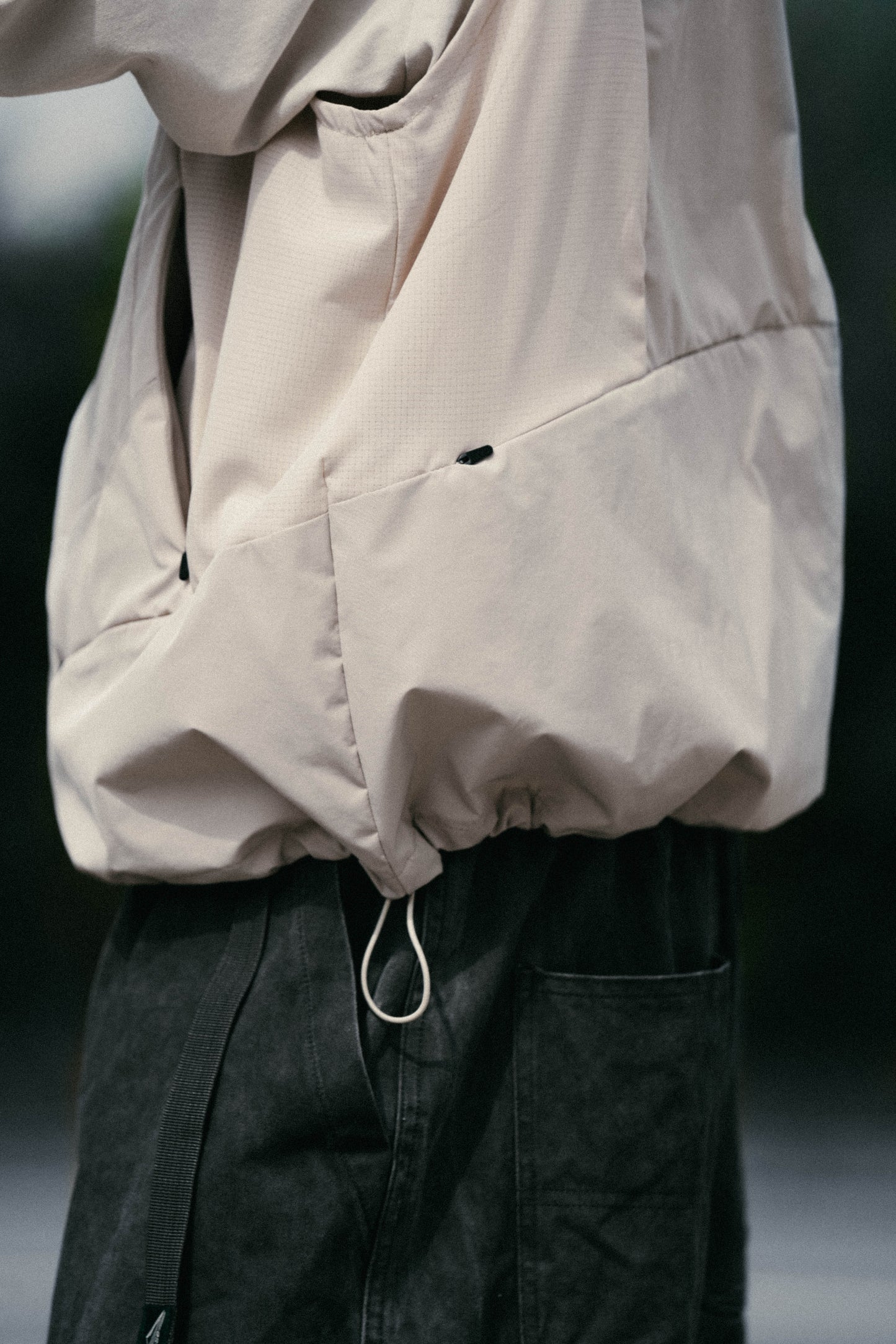 
                  
                    Tech Track Vest Cream【M23-43CM】
                  
                