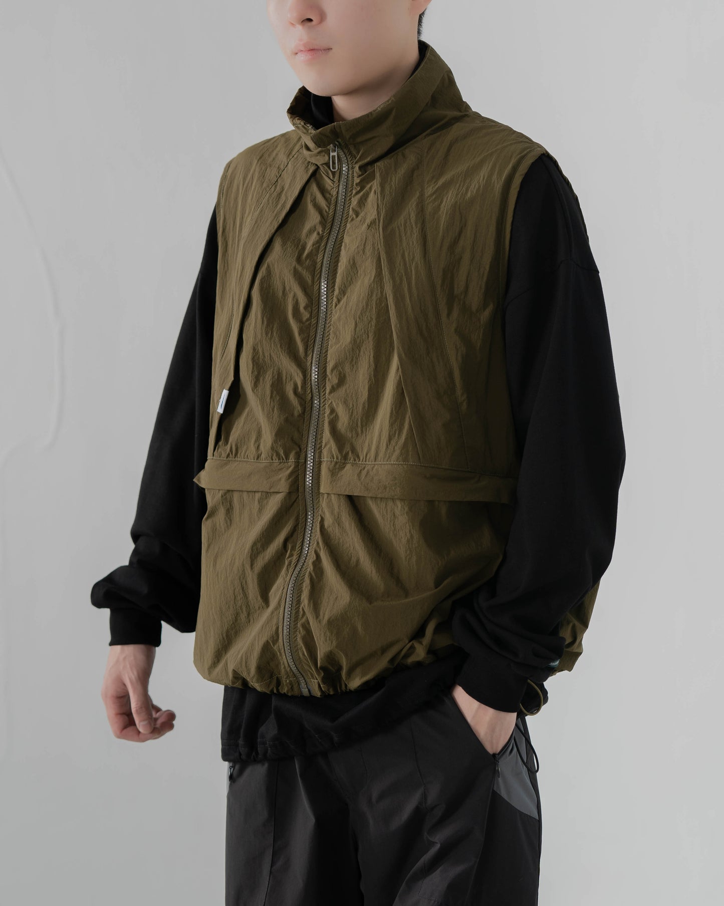 
                  
                    Tech Multi Vest Olive【M23-22OL】
                  
                
