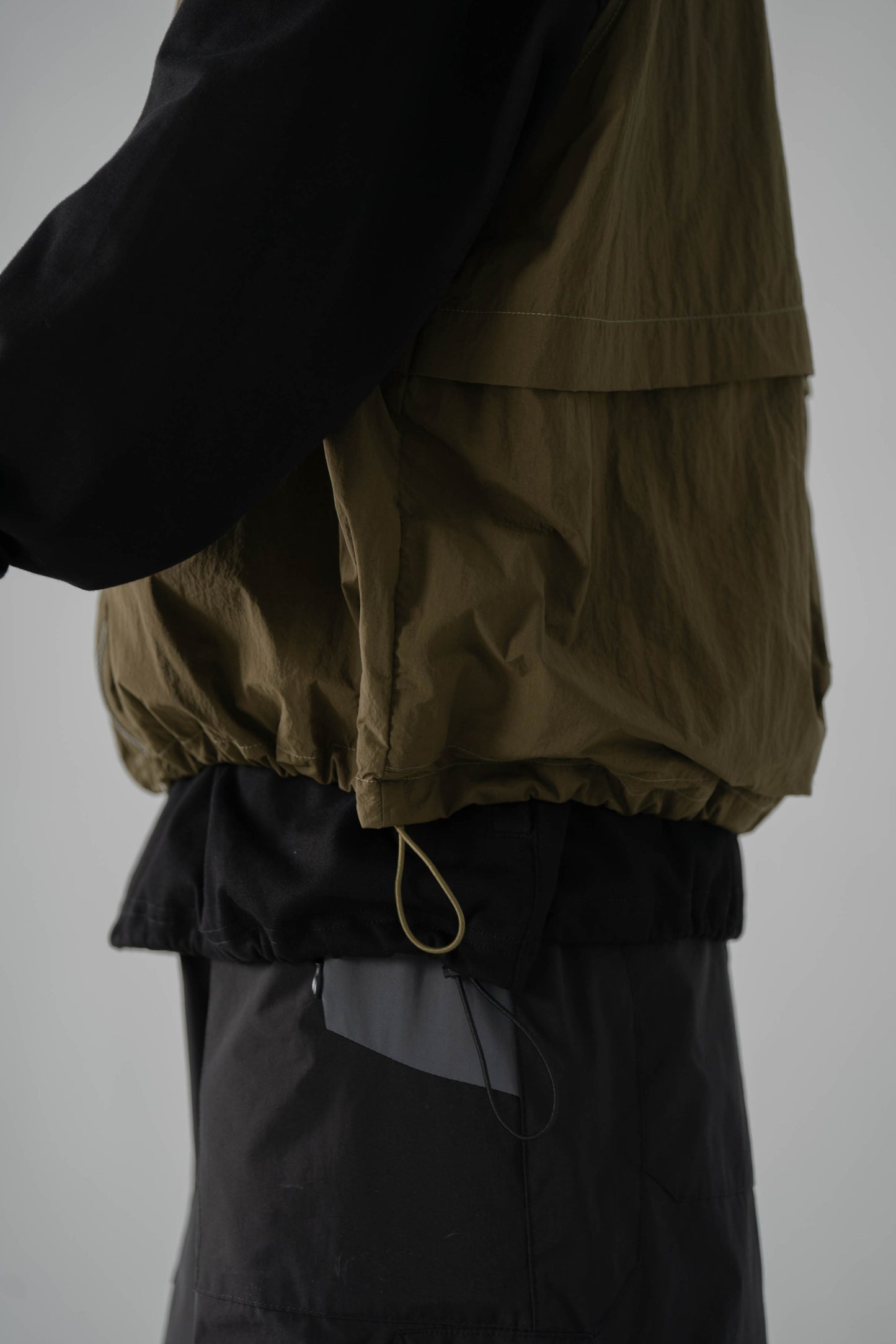 
                  
                    Tech Multi Vest Olive【M23-22OL】
                  
                