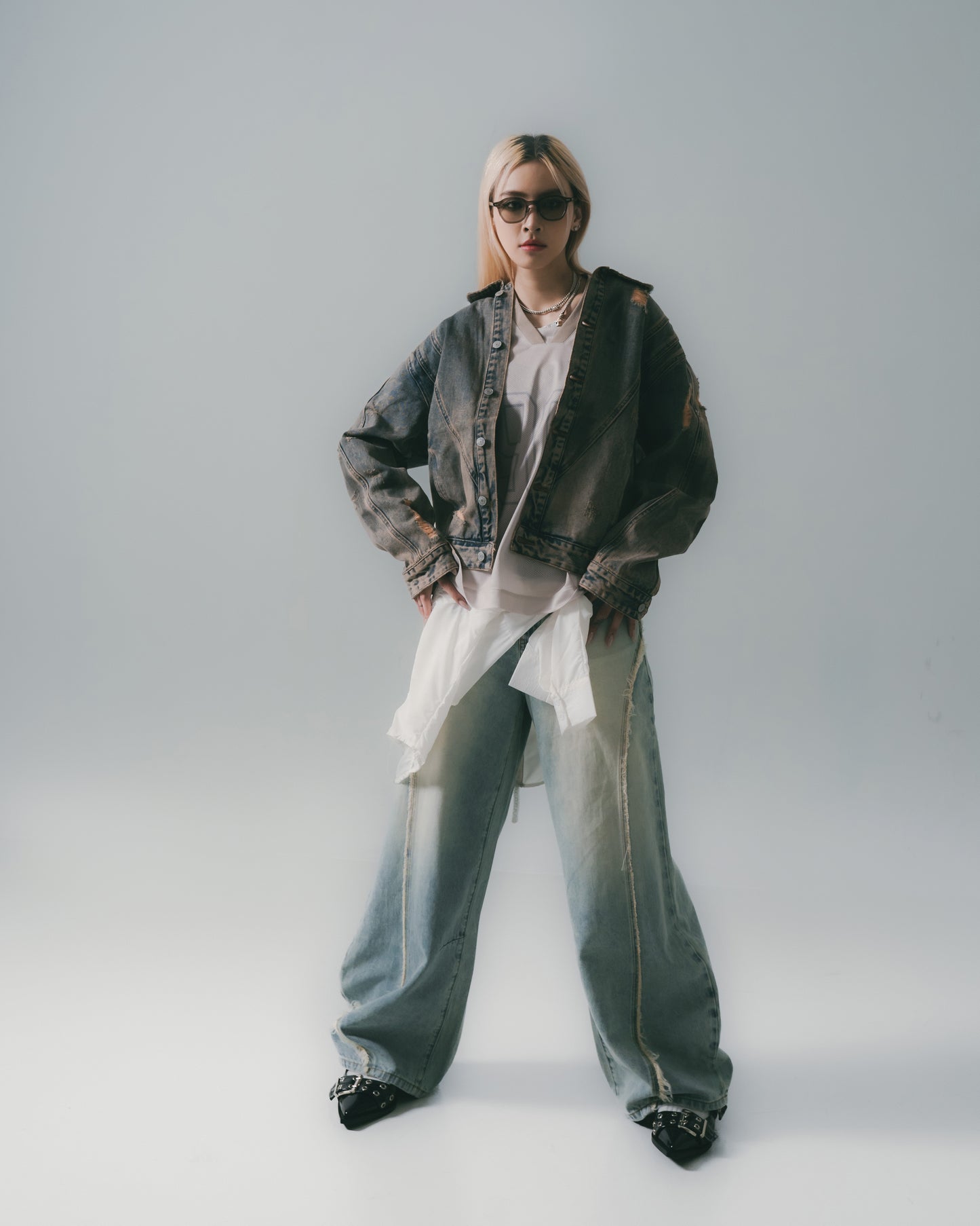 
                  
                    Twist Seam Baggy Denim Jeans Light Indigo【L25-05LI】
                  
                