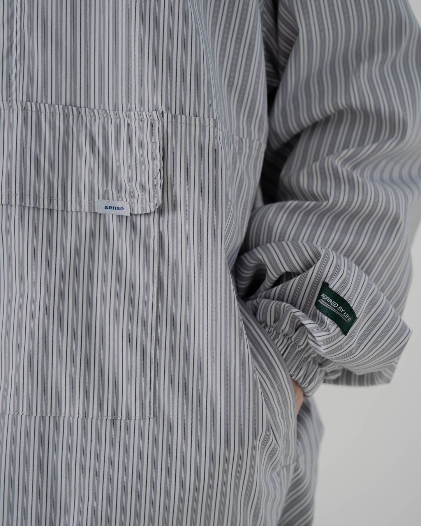 
                  
                    Stripe Zip up Pullover Pale Grey【M23-40PG】
                  
                