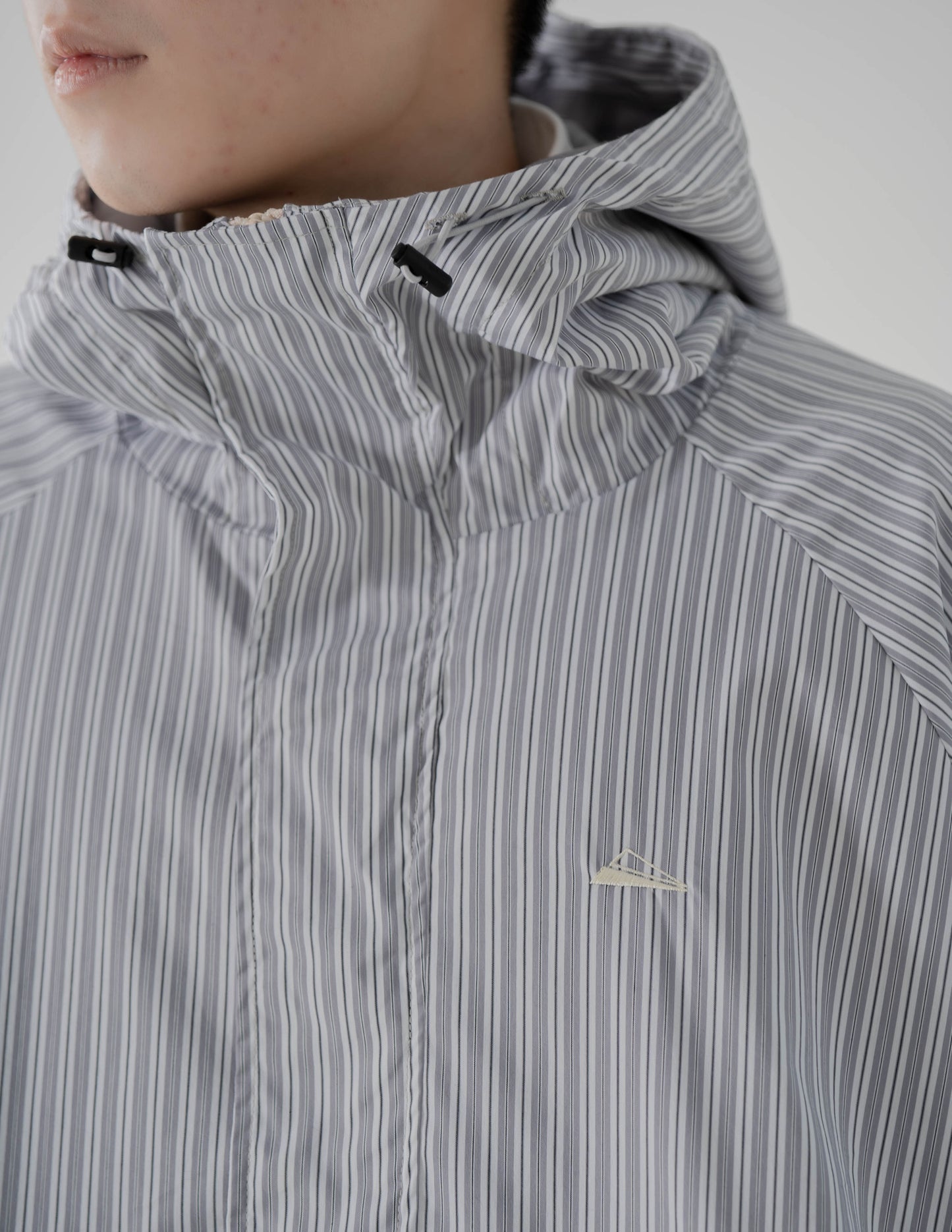 
                  
                    Stripe Zip up Pullover Pale Grey【M23-40PG】
                  
                
