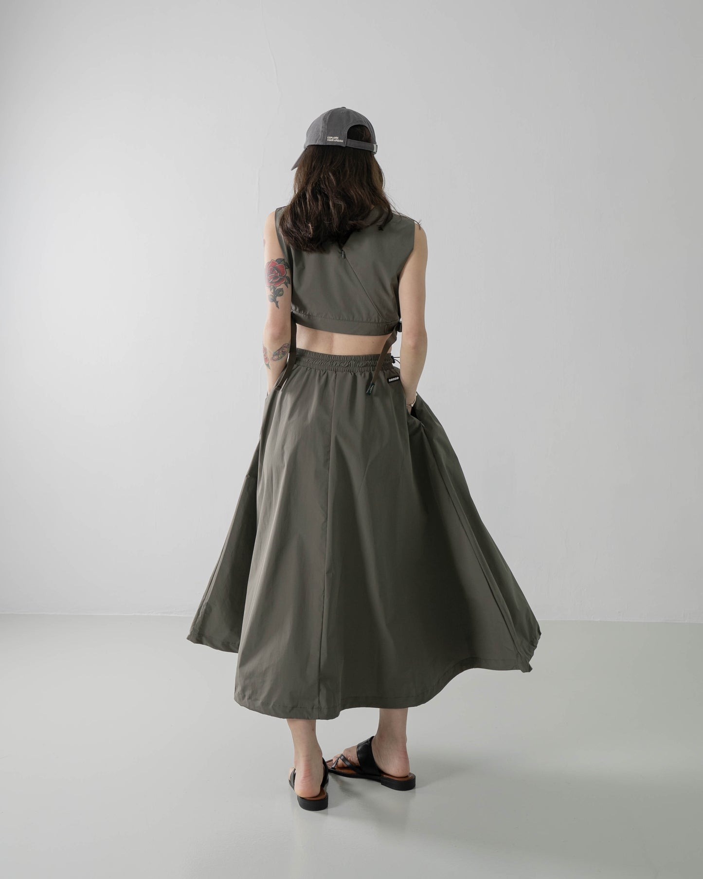 
                  
                    Sporty Nylon Full Skirts Olive【L23-12OL】
                  
                