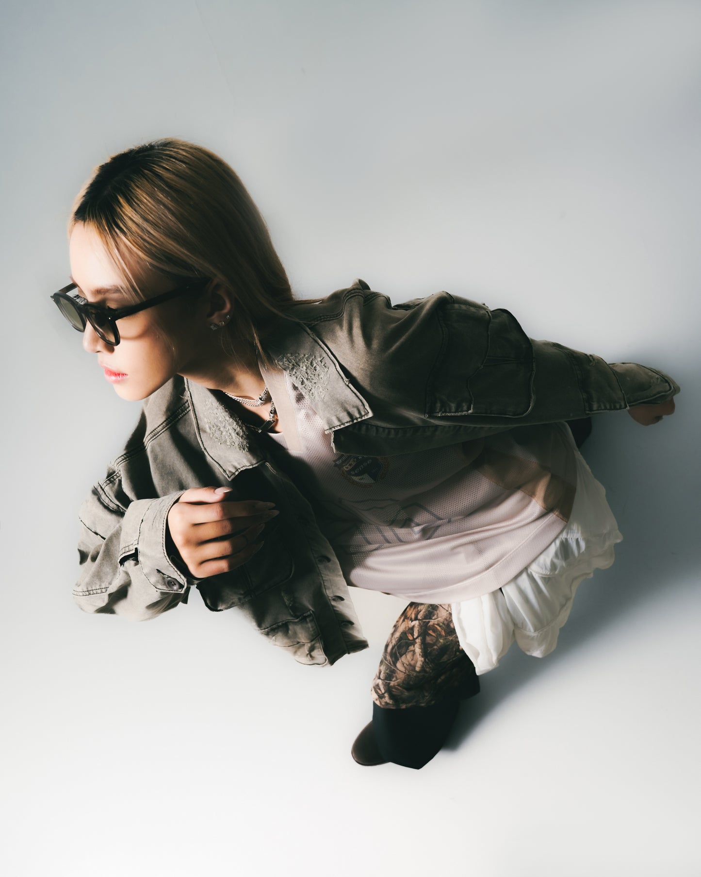 
                  
                    Football Mesh Oversize T-Shirts Beige【L25-T01BE】
                  
                