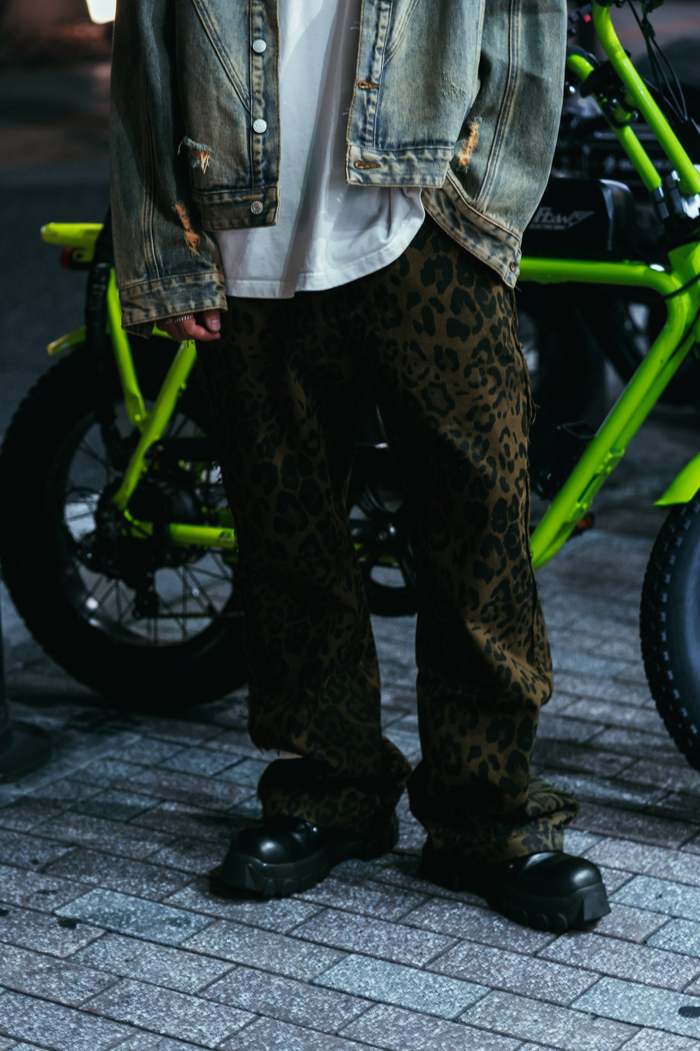 
                  
                    Leopard Flare Pants Sand【M24-42SD】
                  
                